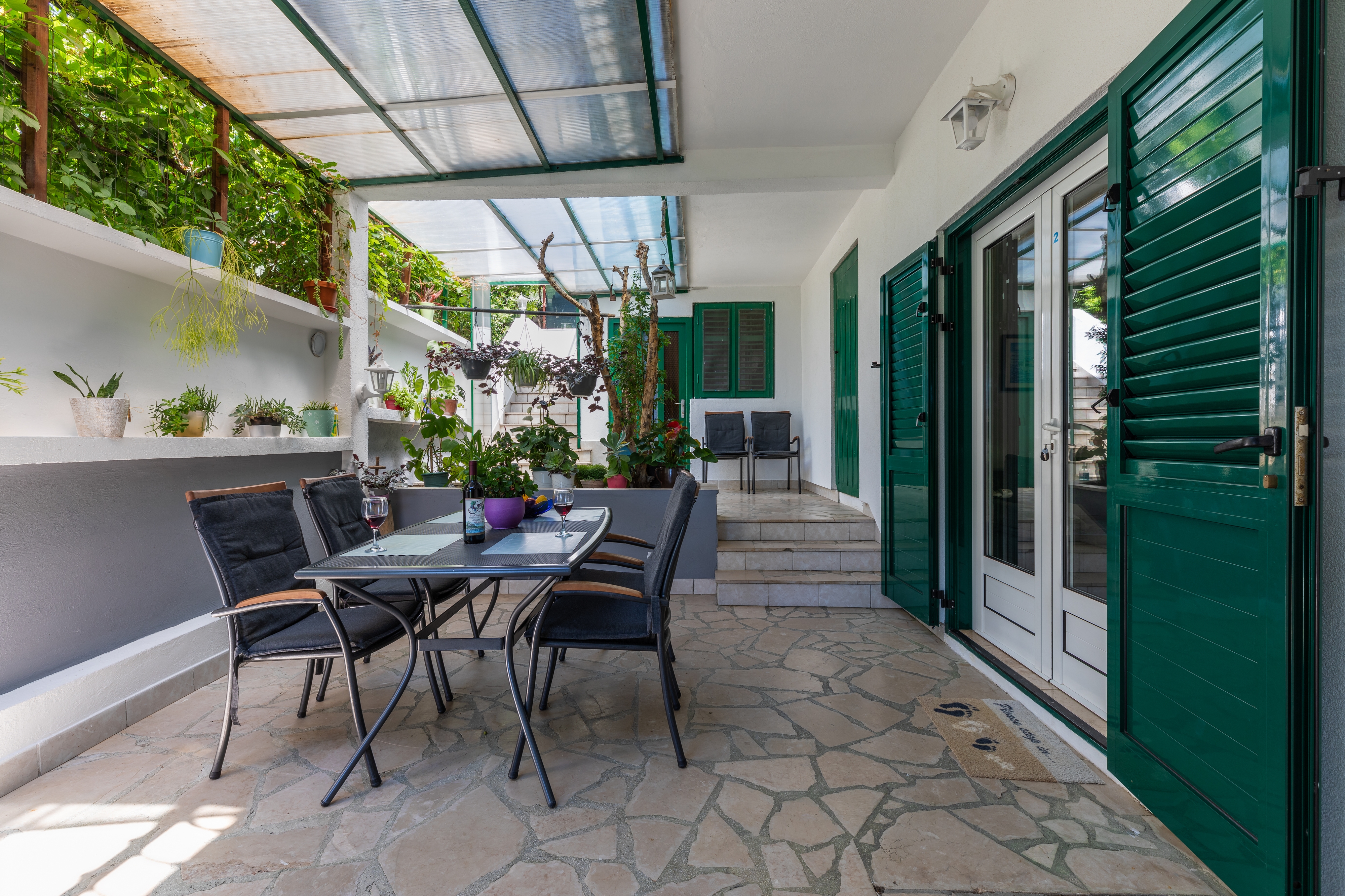 One bedroom apartment with terrace and sea view Brist, Makarska  A-b