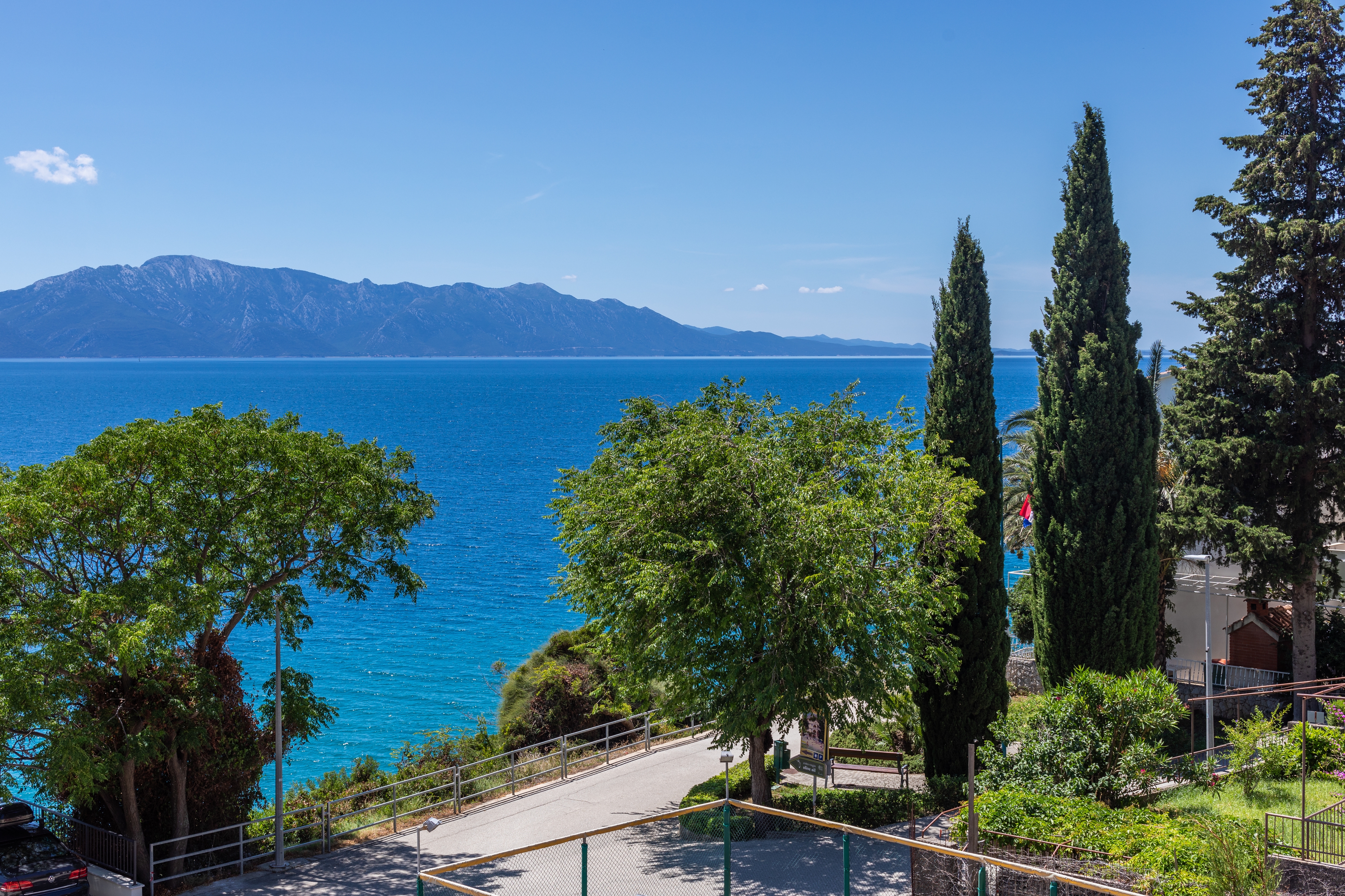 One bedroom apartment with terrace and sea view Brist, Makarska  A-b