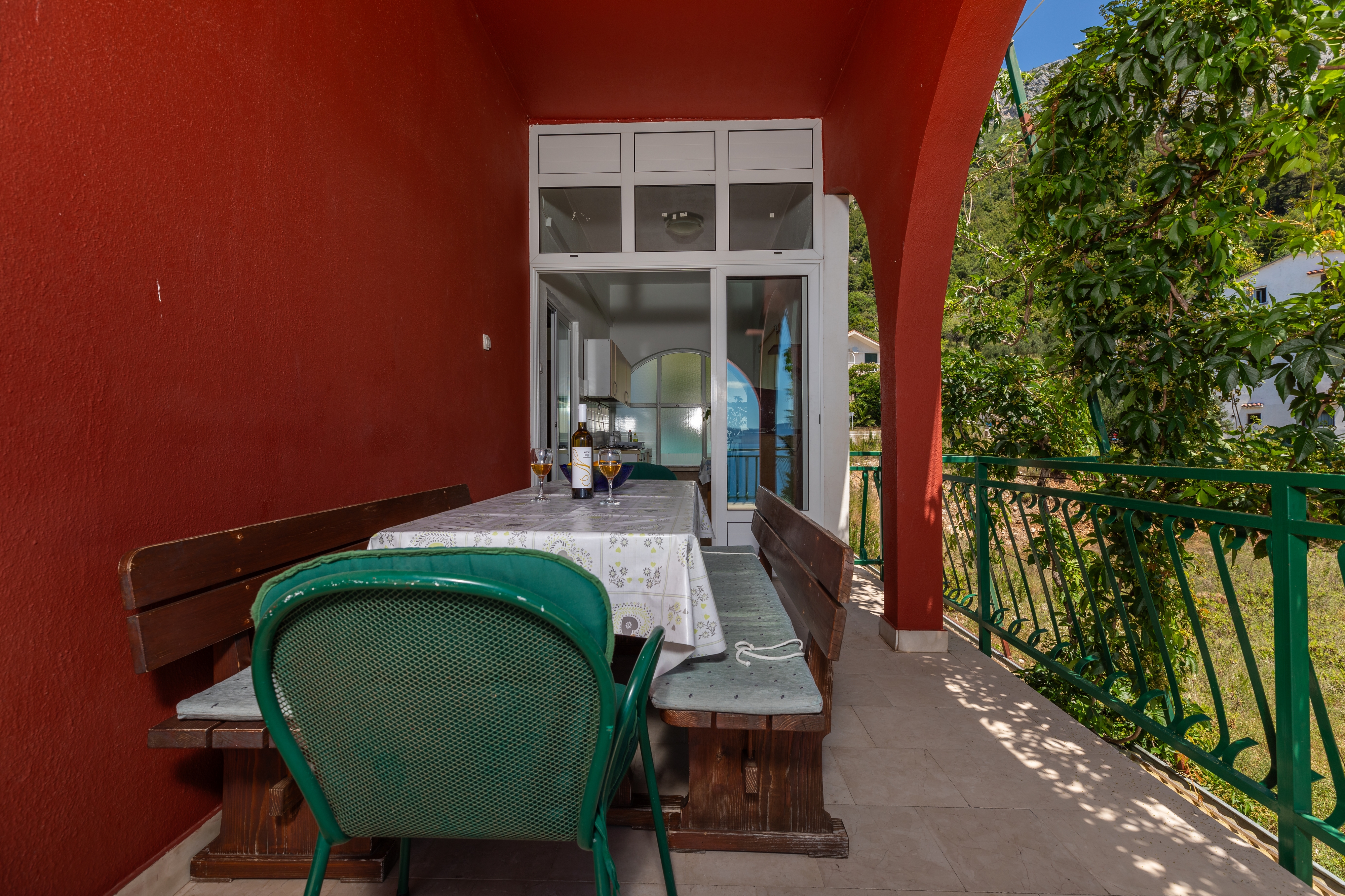 Two bedroom apartment with terrace and sea view Brist, Makarska  A-c