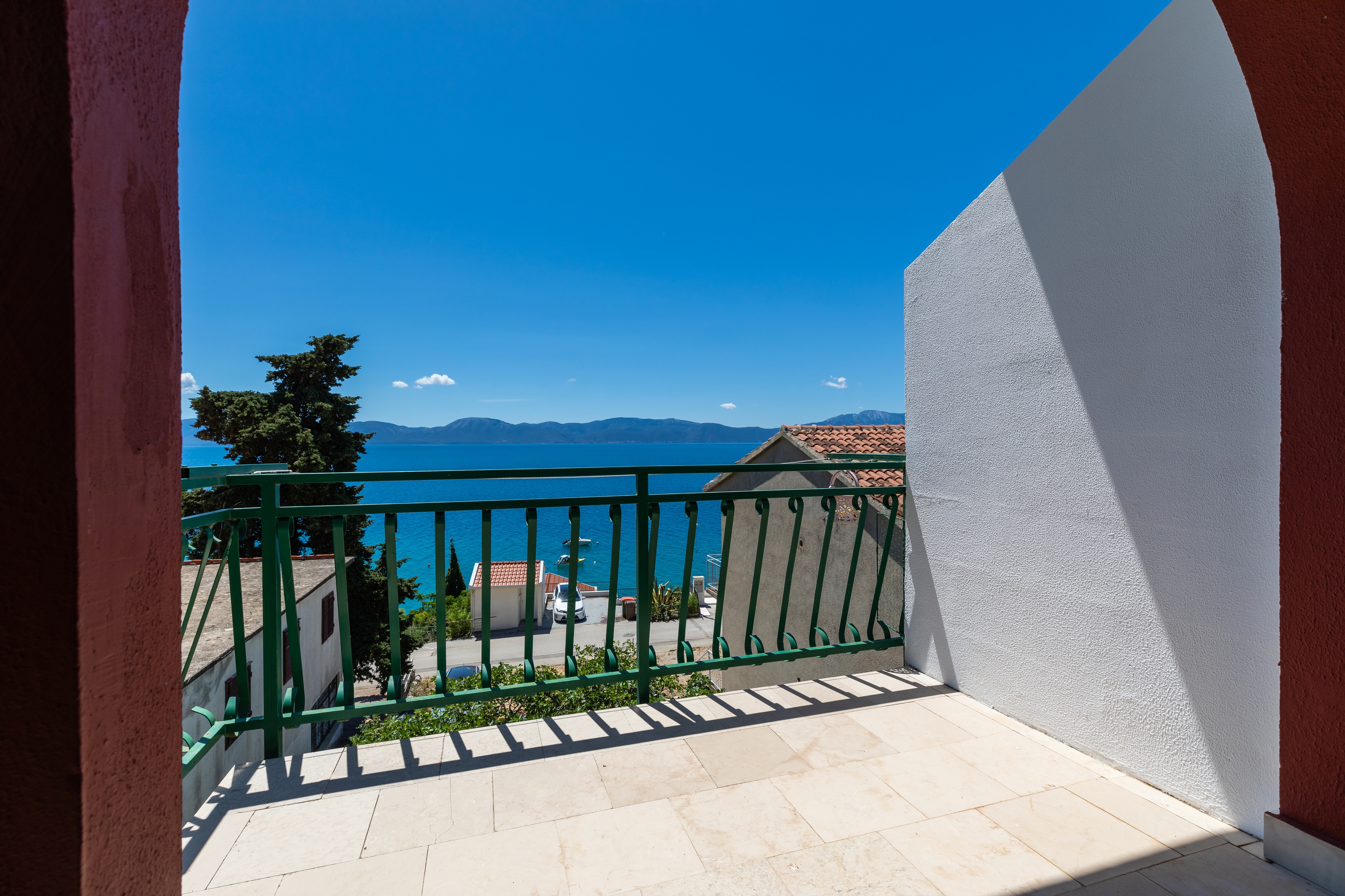 Two bedroom apartment with terrace and sea view Brist, Makarska  A-c