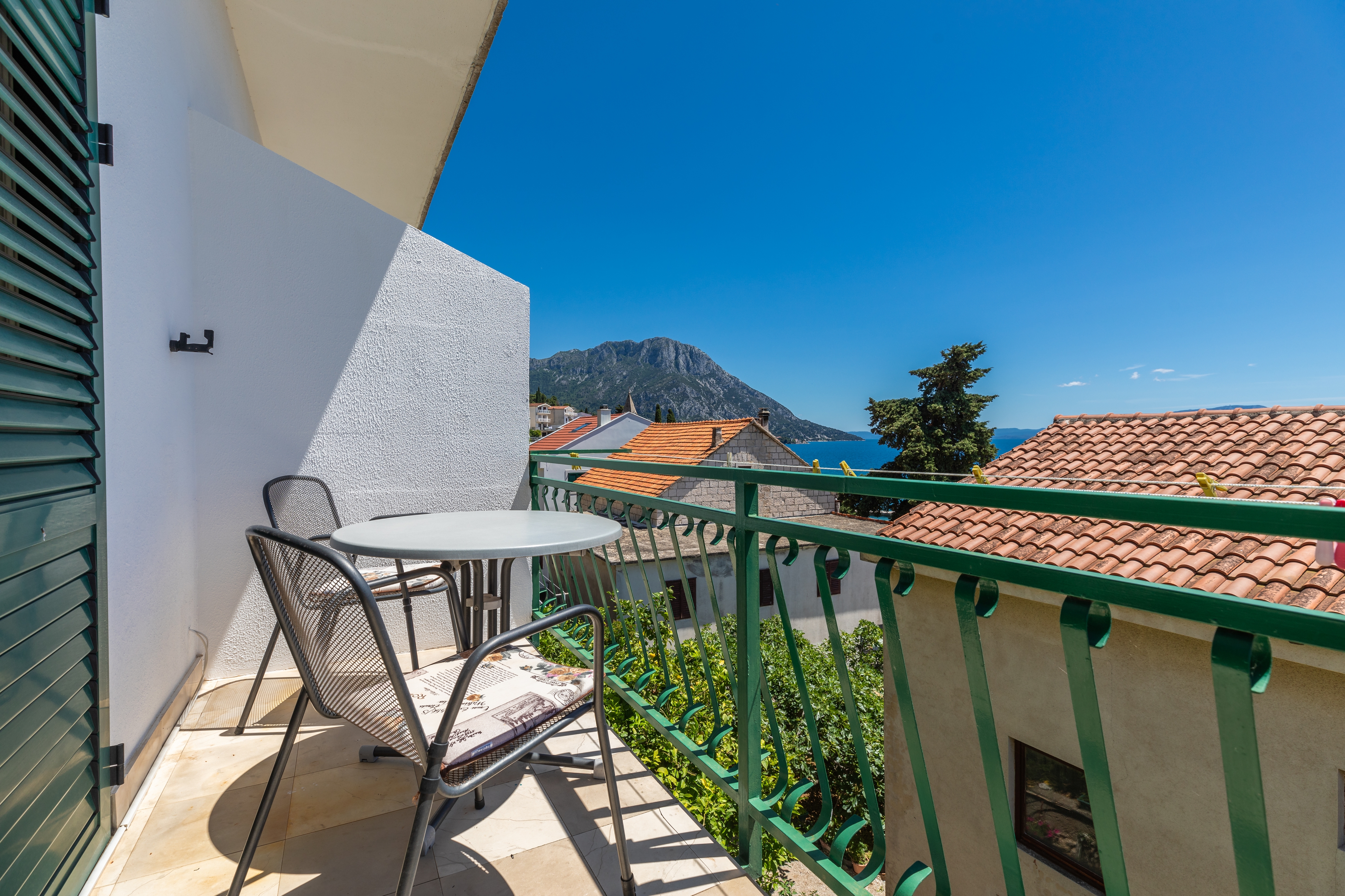 Studio flat with terrace and sea view Brist, Makarska  AS-a