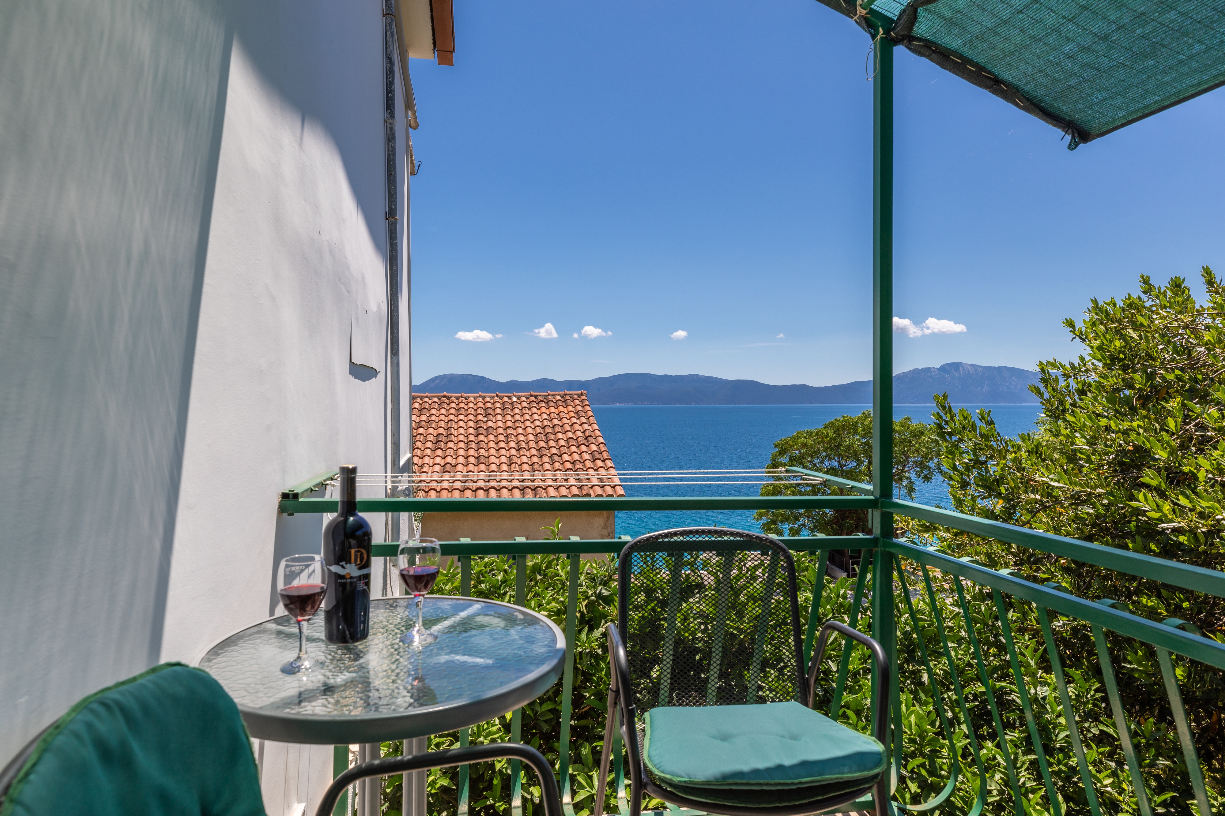 Studio flat with terrace and sea view Brist, Makarska  AS-a
