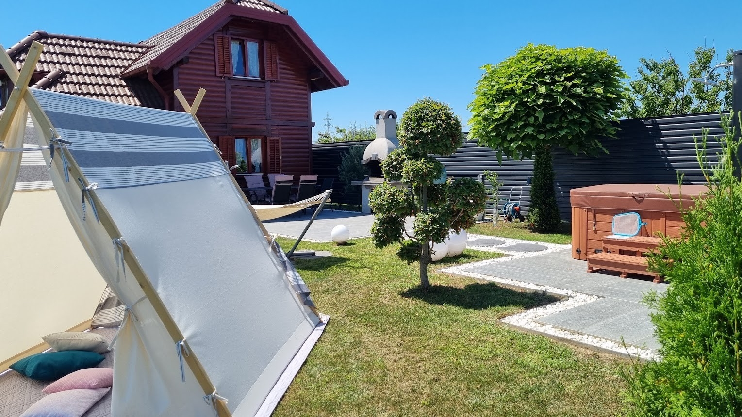 Enosobna hiša S teraso Varaždin, Zagorje  K