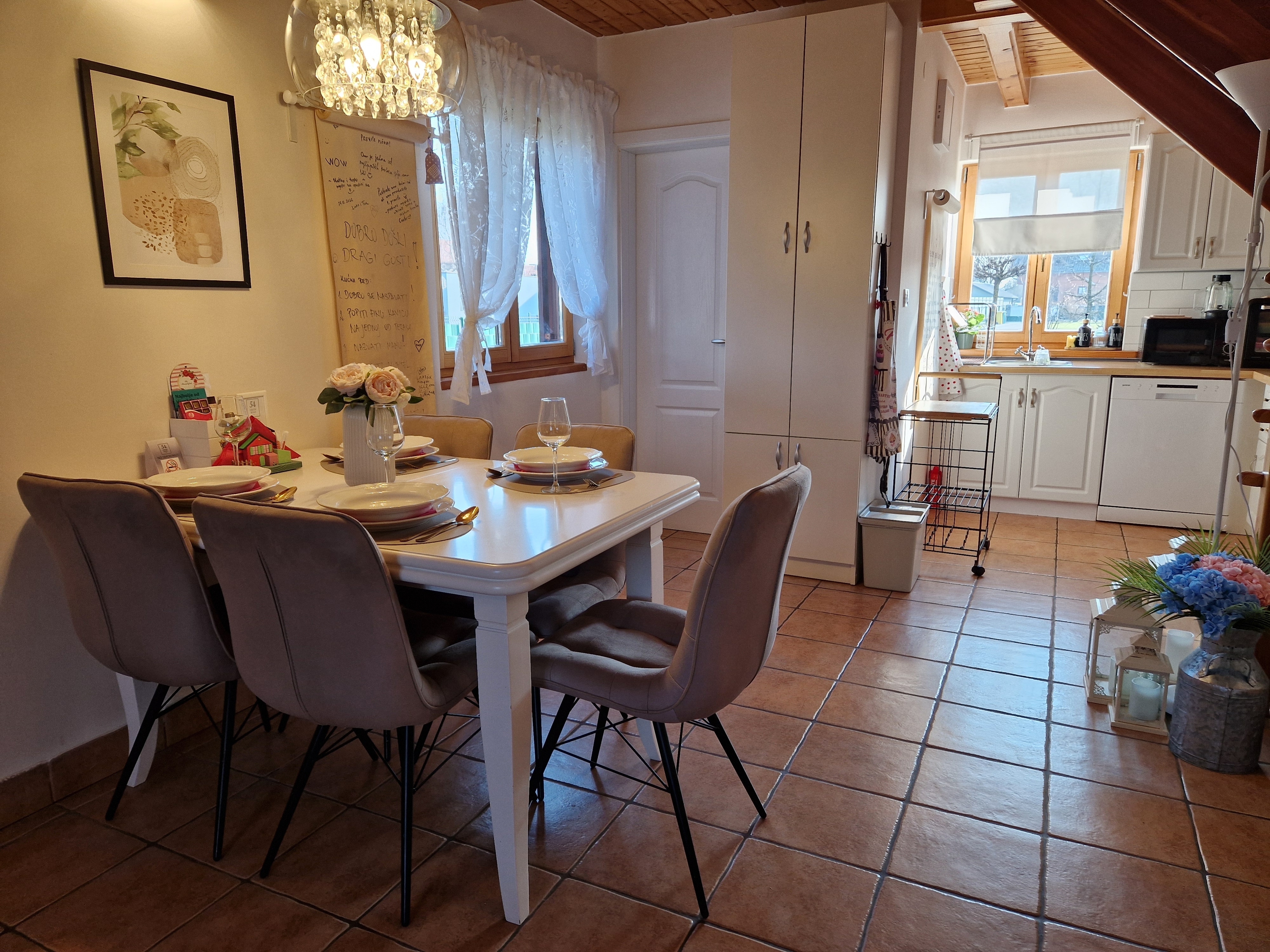 Enosobna hiša S teraso Varaždin, Zagorje  K