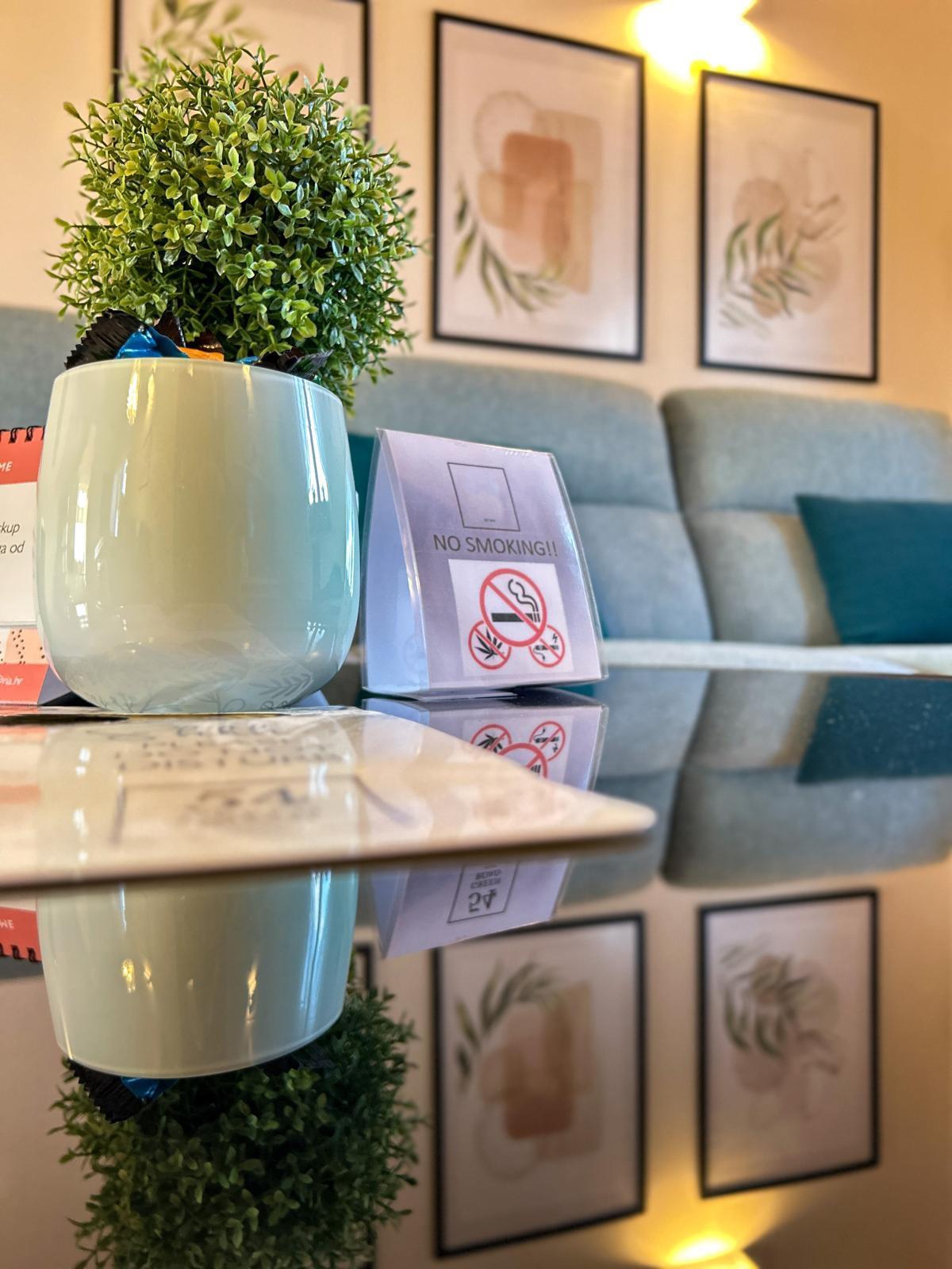 Enosobna hiša S teraso Varaždin, Zagorje  K