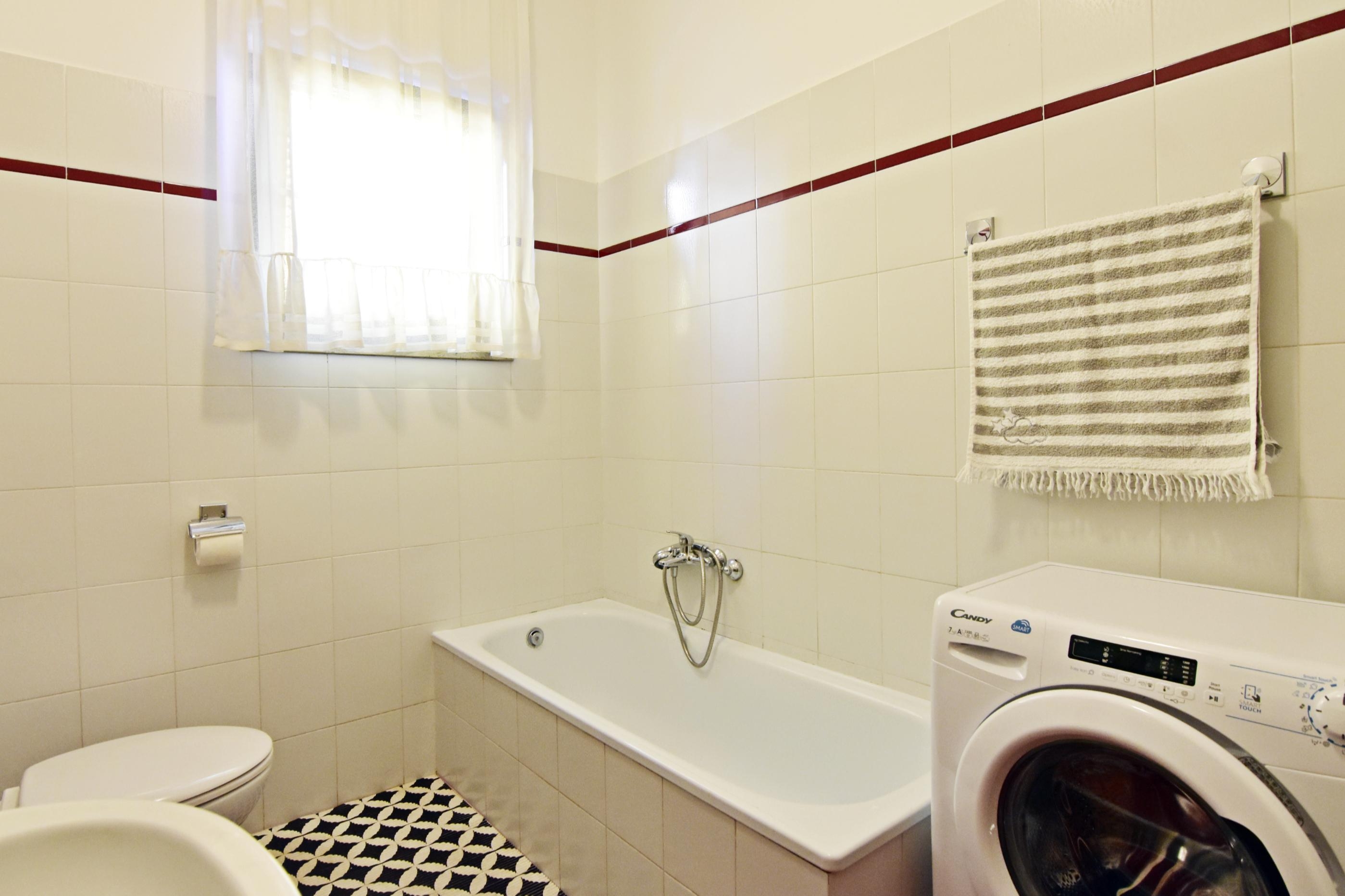 Three bedroom apartment with terrace Umag  A-a