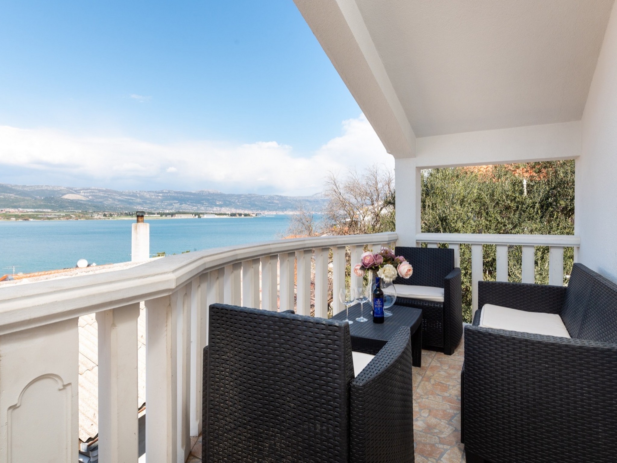 One bedroom apartment with balcony and sea view Mastrinka, Čiovo  A-a