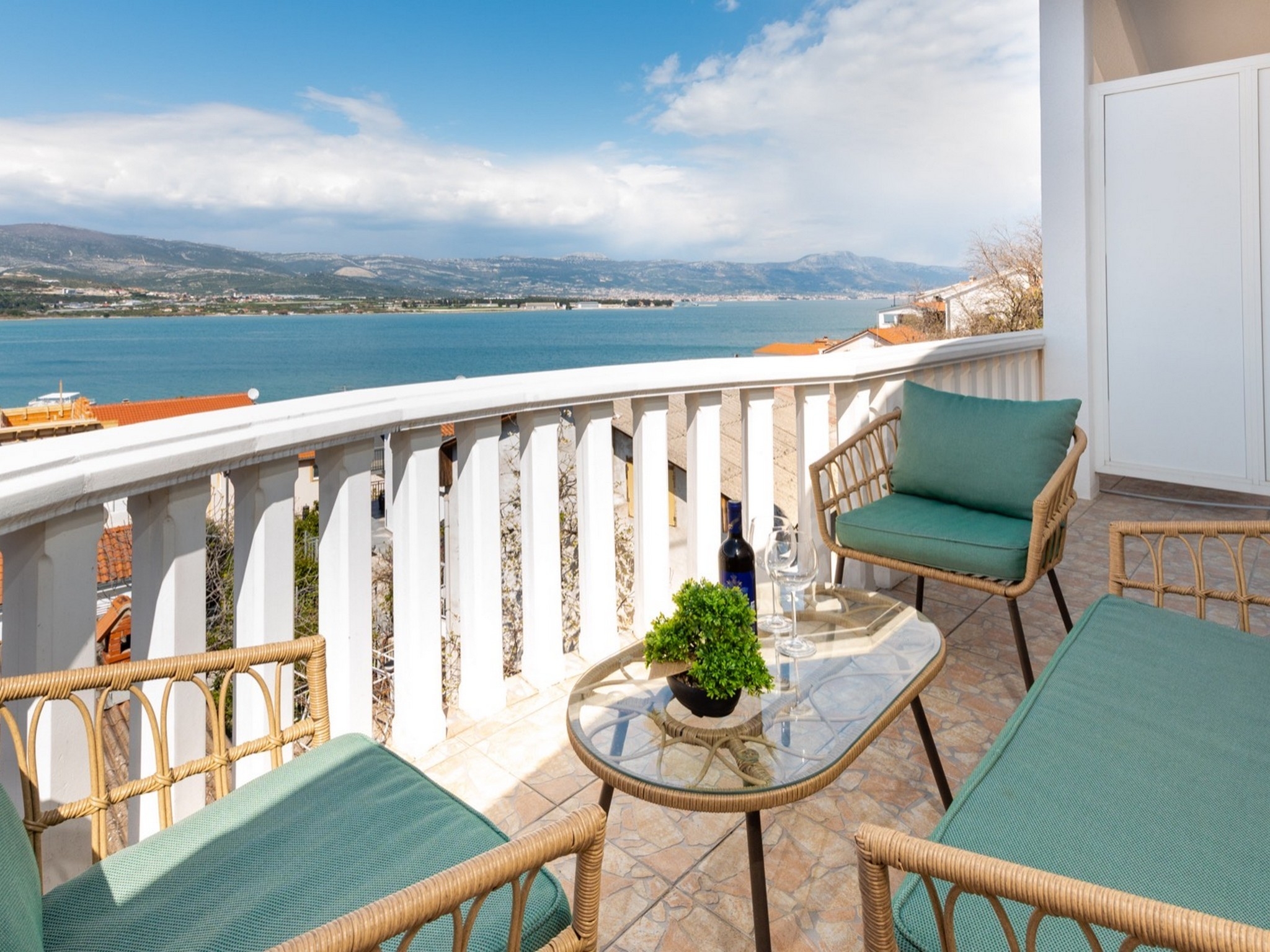 One bedroom apartment with balcony and sea view Mastrinka, Čiovo  A-b