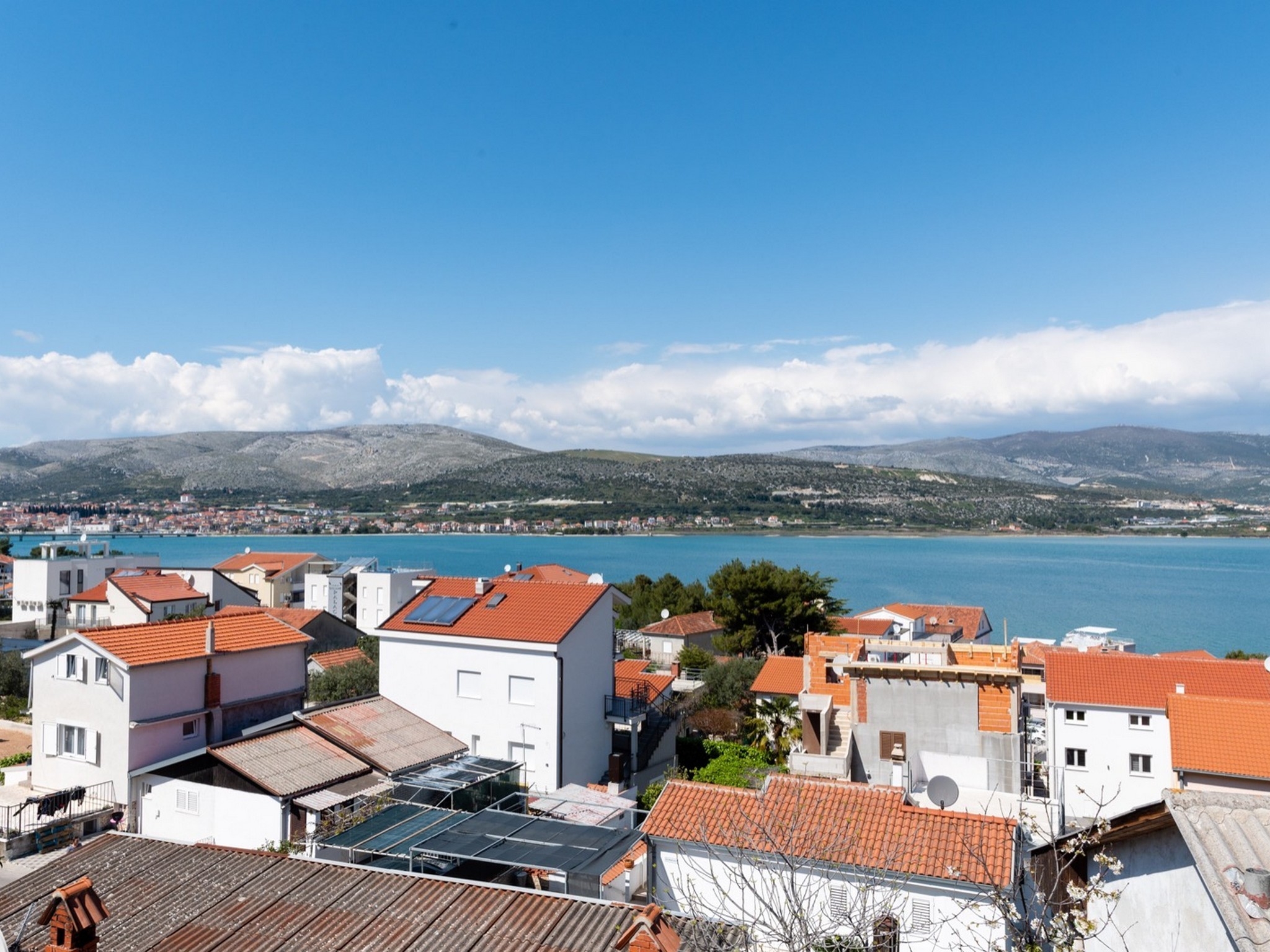 One bedroom apartment with balcony and sea view Mastrinka, Čiovo  A-b