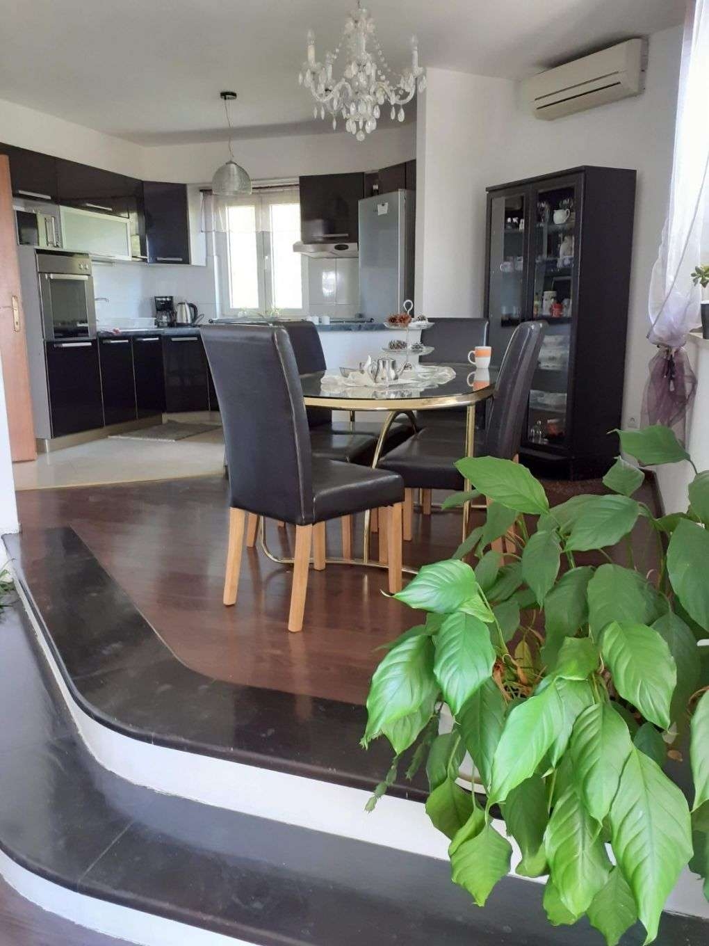 Three bedroom apartment with terrace and sea view Makarska  A-a