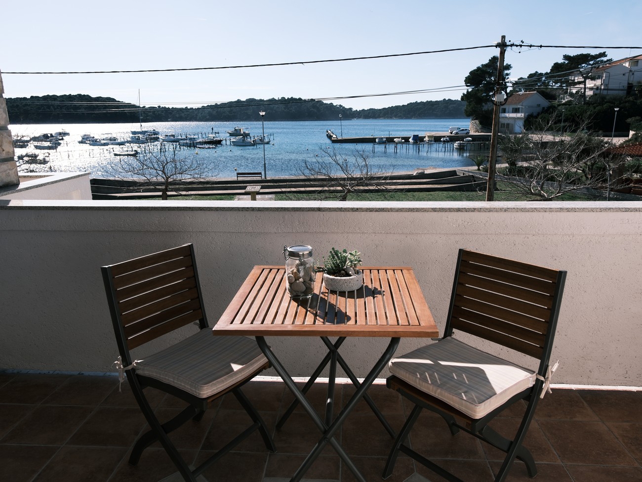 One bedroom apartment with balcony and sea view Palit, Rab (A-22493-b) One bedroom apartment with balcony and sea view Palit, Rab (A-22493-b)