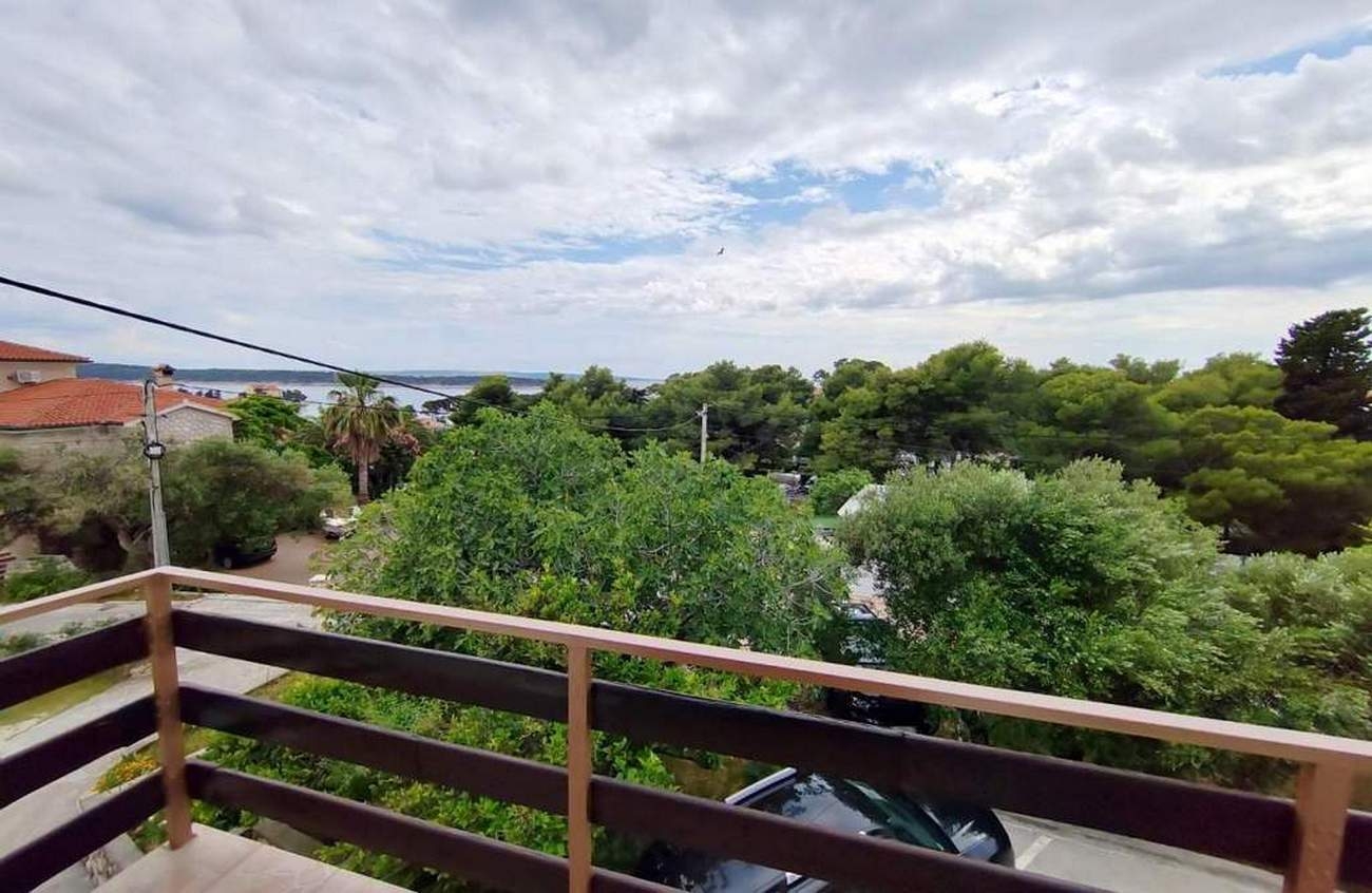 One bedroom apartment with balcony and sea view Rab  A-b