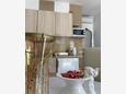Povljana, Dining room in the apartment, air condition available and WiFi.