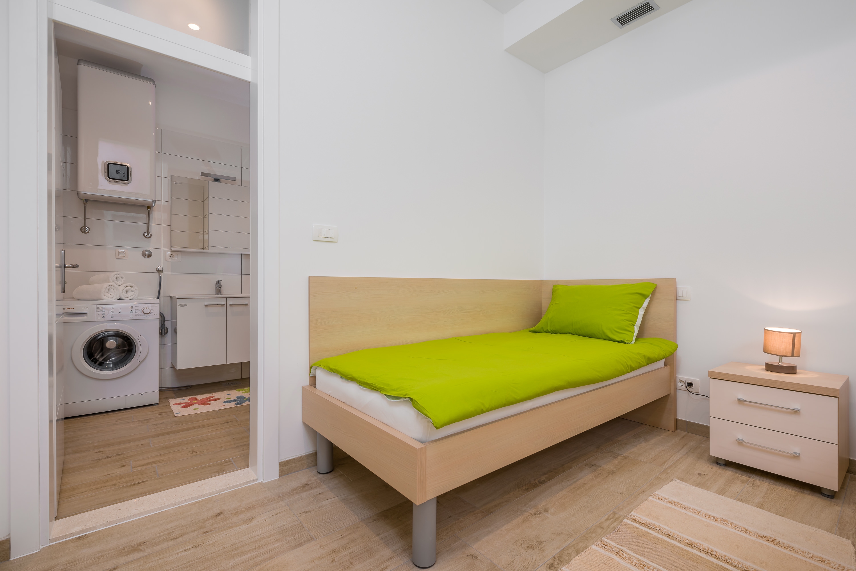One bedroom apartment with terrace Hvar  A-a