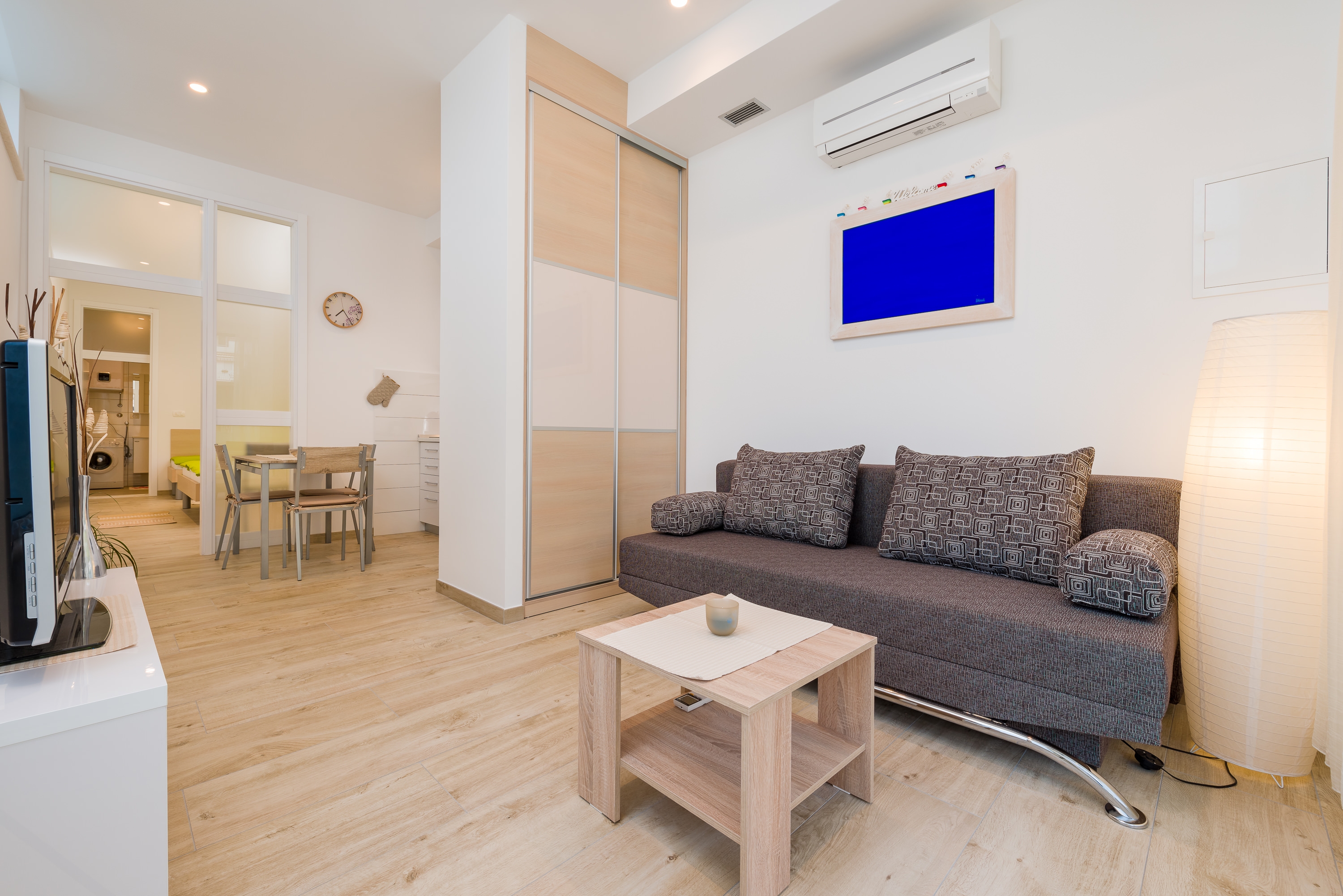 One bedroom apartment with terrace Hvar  A-a