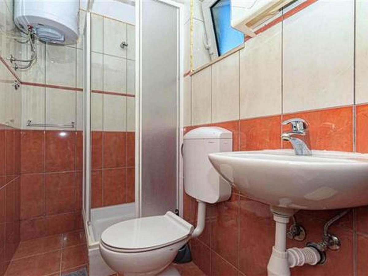 One bedroom apartment near beach Lumbarda, Korčula  A-b