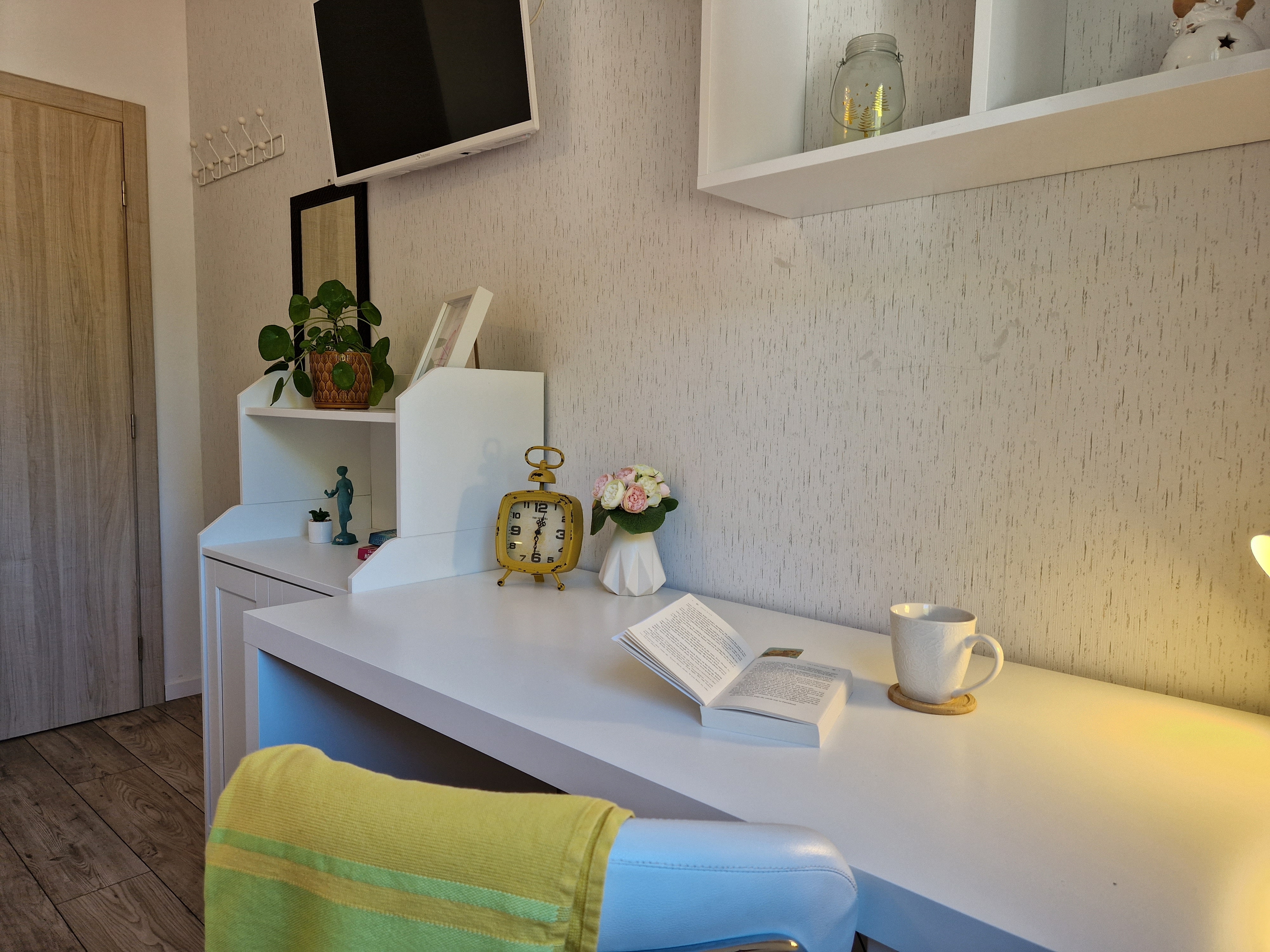 Three bedroom apartment with terrace and sea view Trogir  A-a