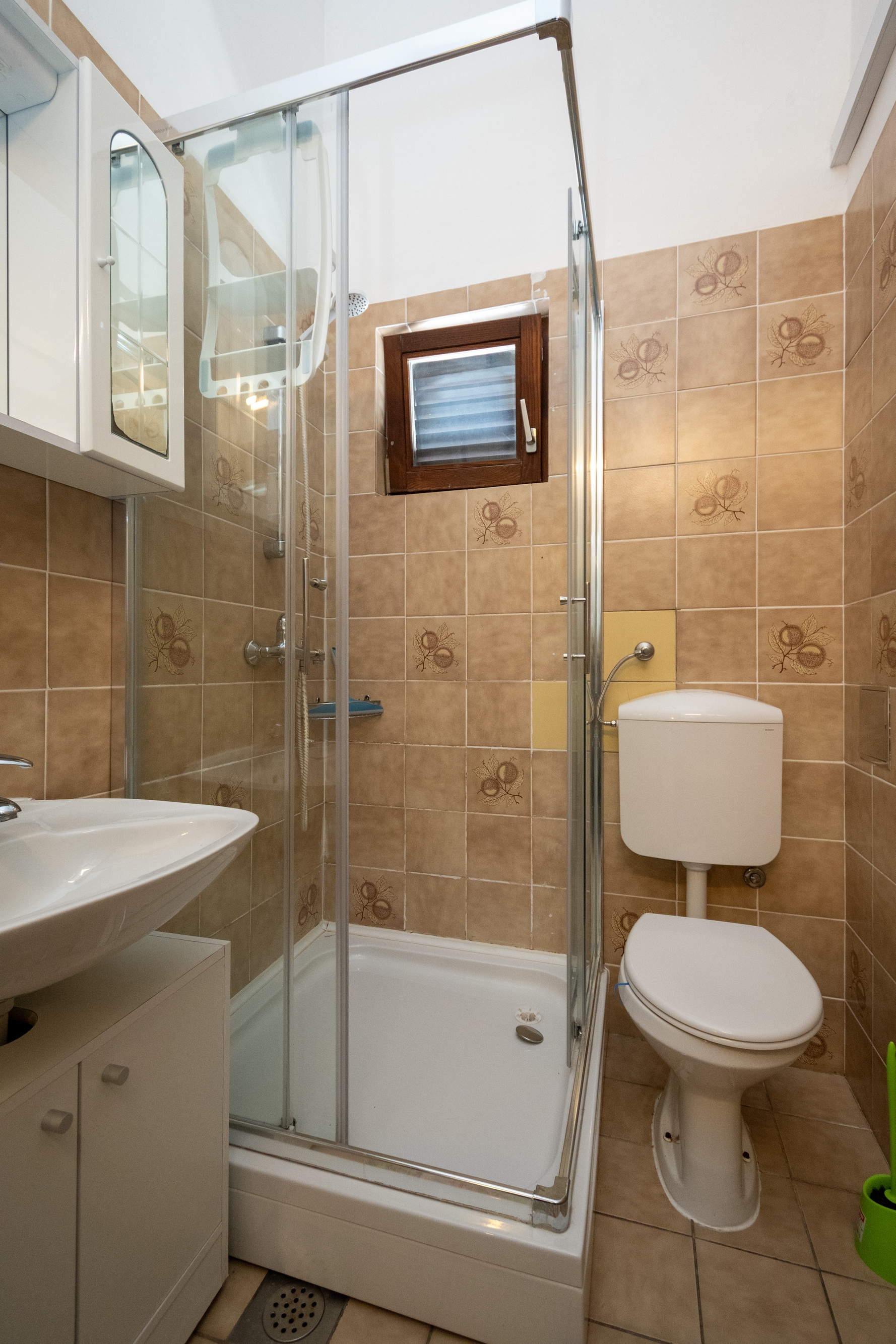 One bedroom apartment near beach Bibinje, Zadar  A-a