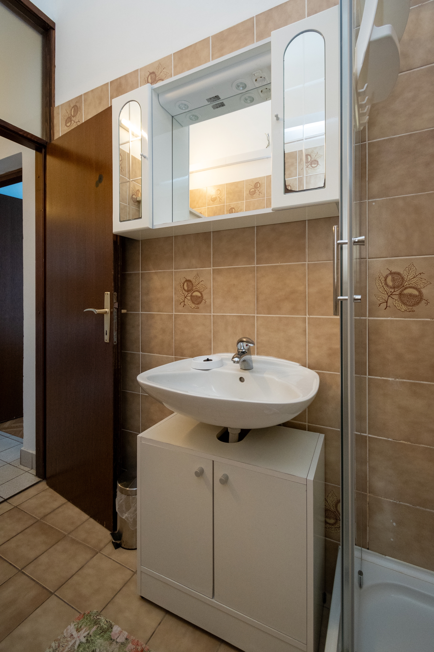 One bedroom apartment near beach Bibinje, Zadar  A-a