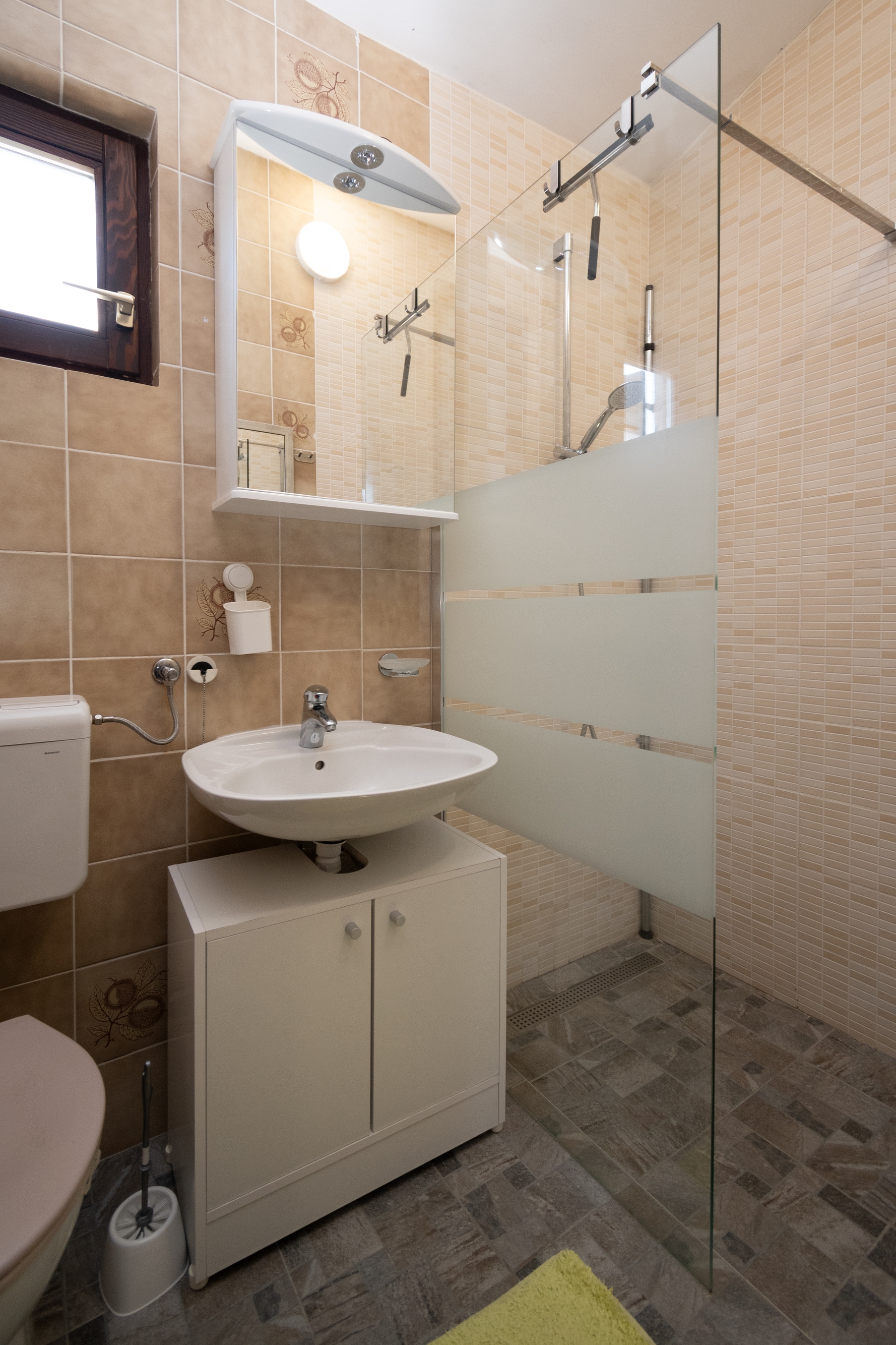 One bedroom apartment near beach Bibinje, Zadar  A-c