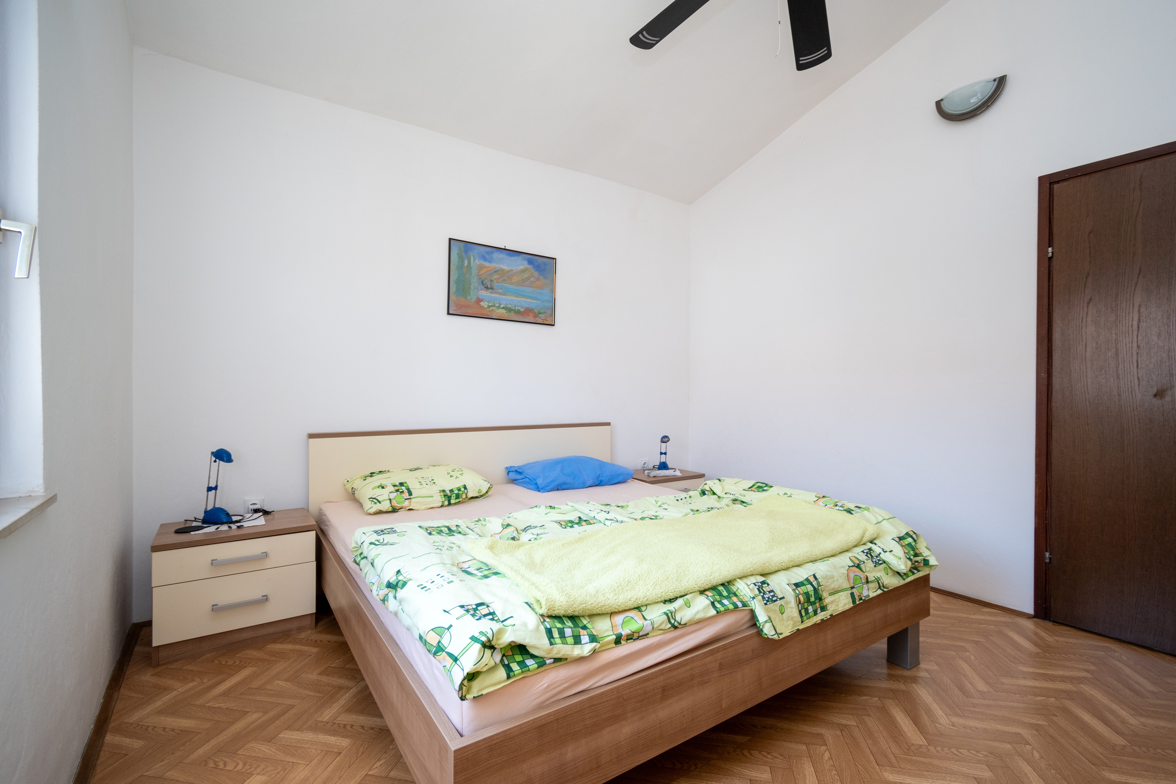 One bedroom apartment near beach Bibinje, Zadar  A-c