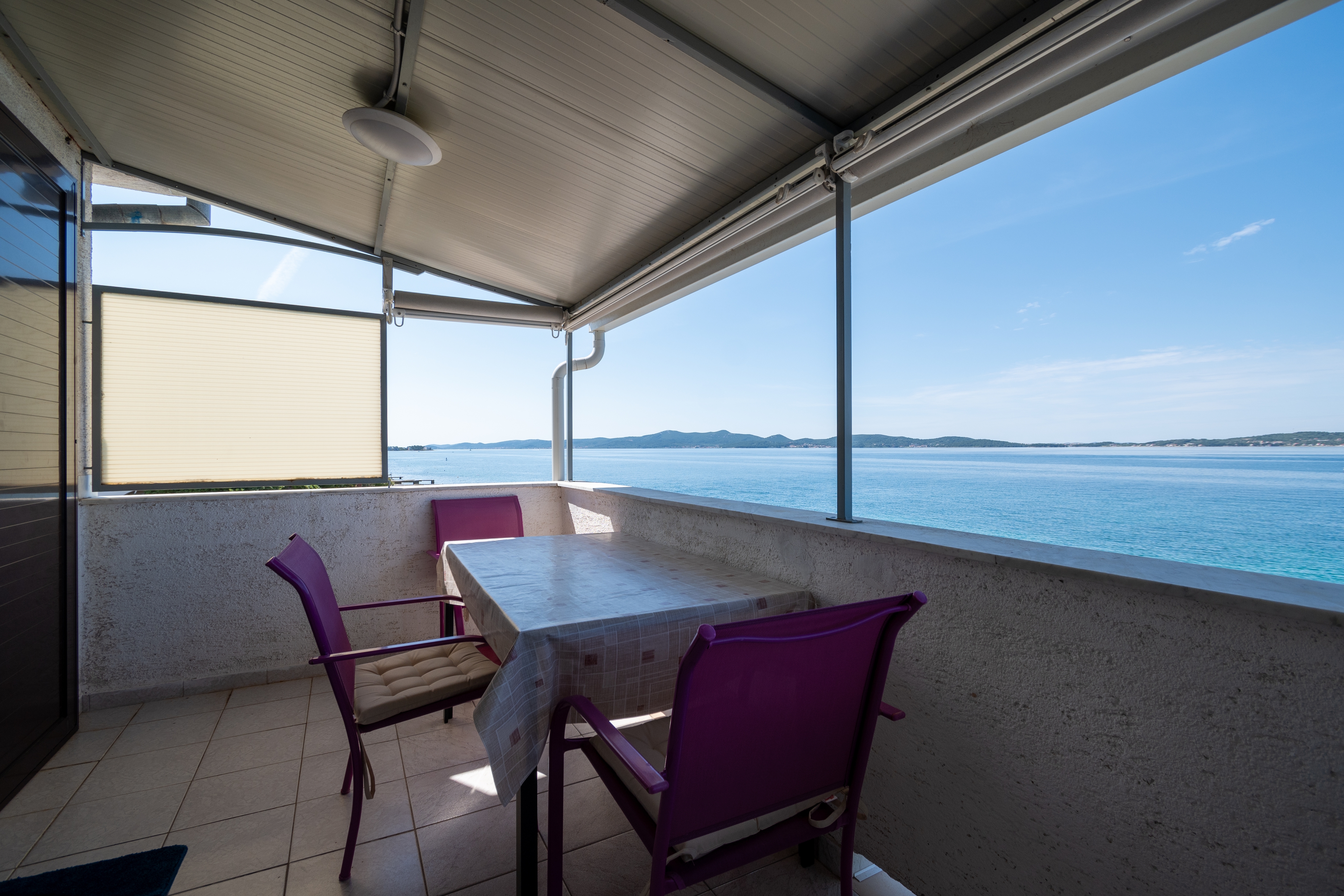 One bedroom apartment near beach Bibinje, Zadar (A-22508-c)