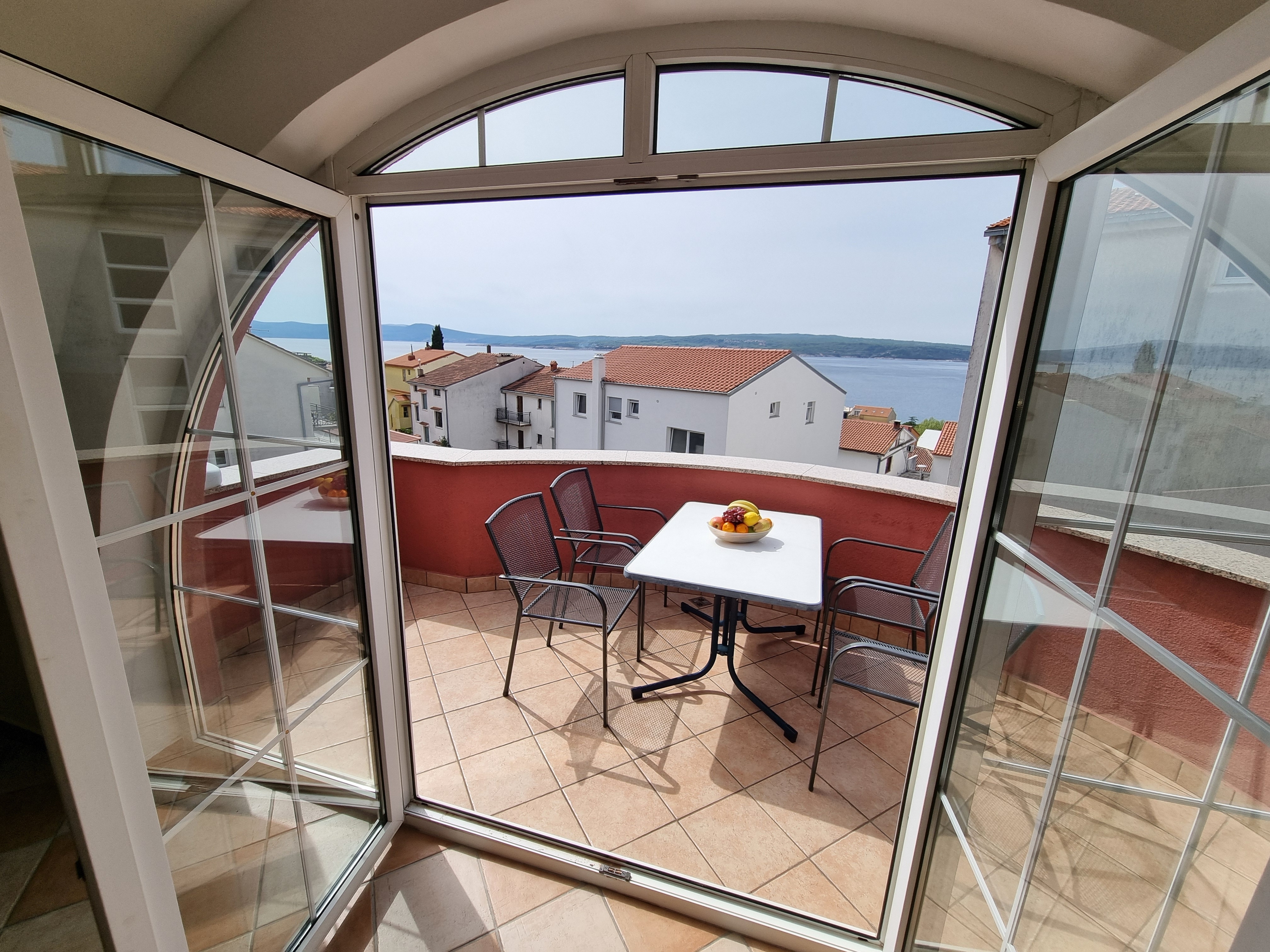Two bedroom apartment with balcony and sea view Crikvenica  A-a