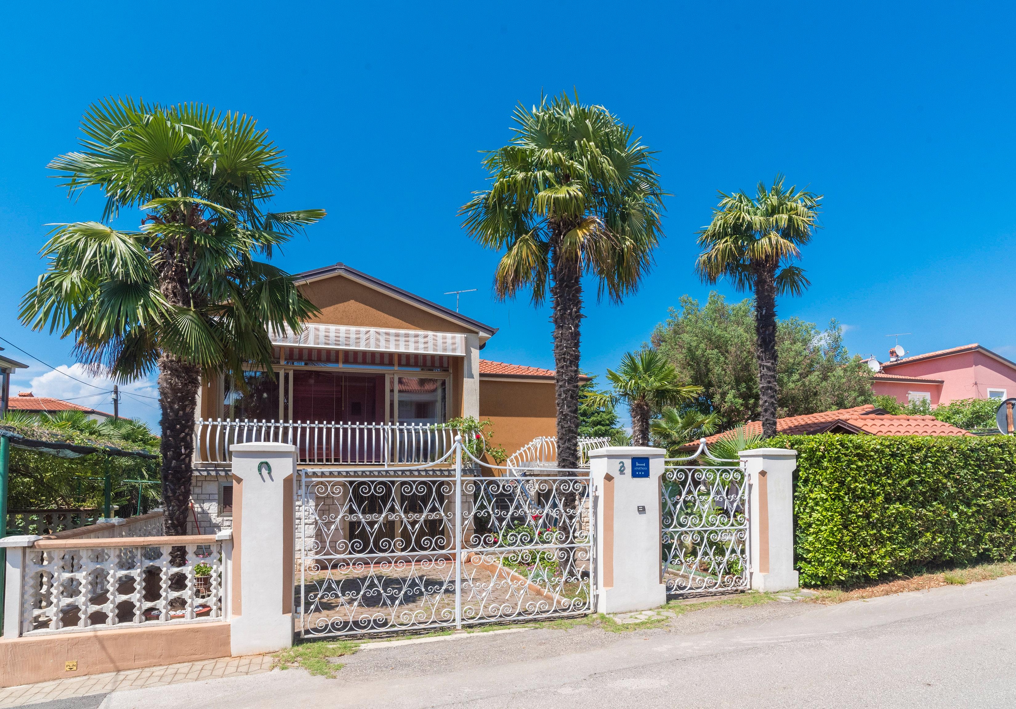 One bedroom apartment with balcony Umag (A-22520-a) One bedroom apartment with balcony Umag (A-22520-a)