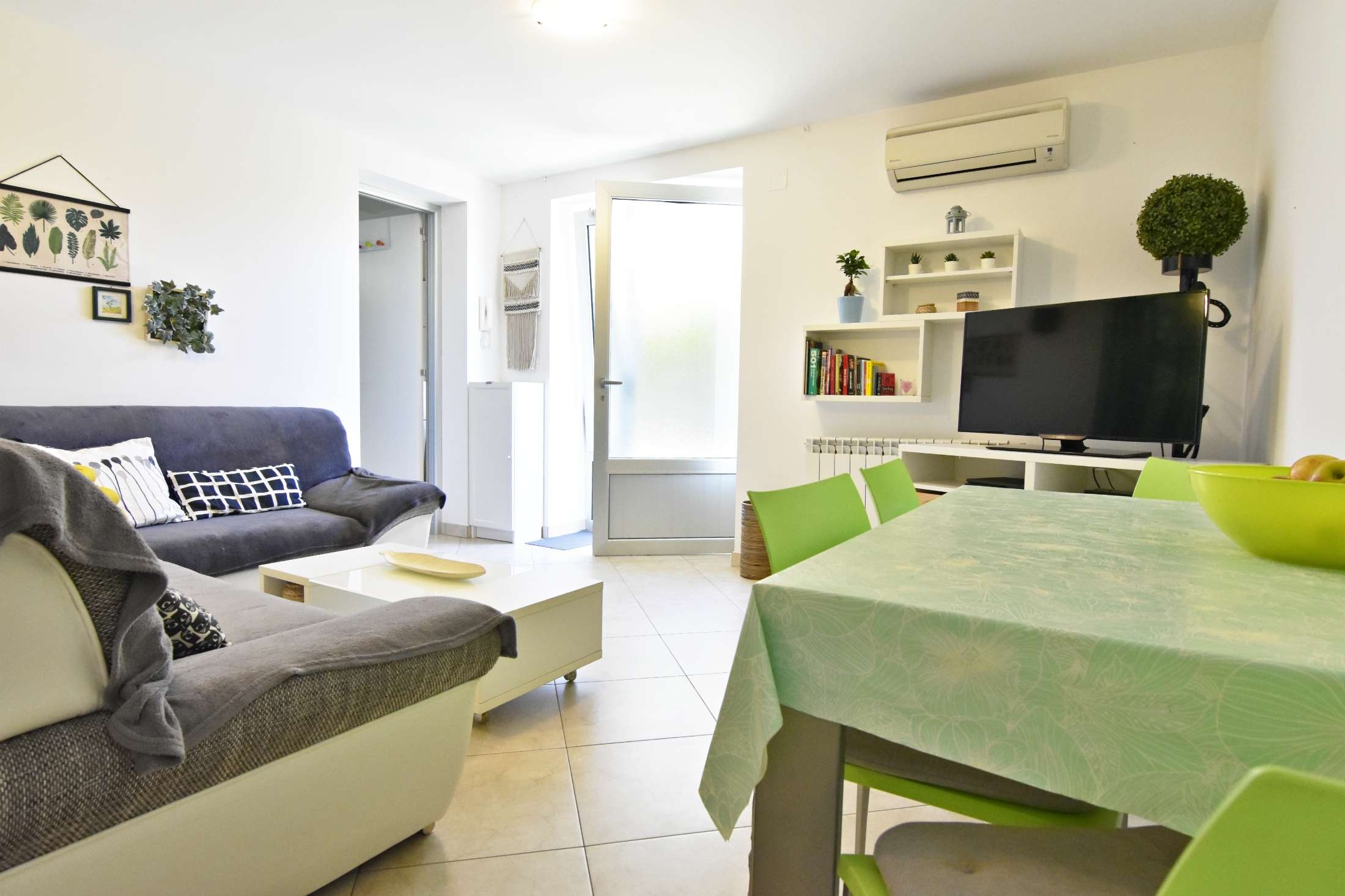 One bedroom apartment with terrace Umag (A-22521-a)