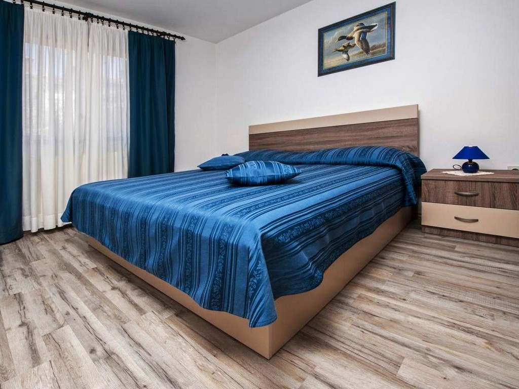 Three bedroom apartment with balcony Rovinj (A-22525-a) Three bedroom apartment with balcony Rovinj (A-22525-a)