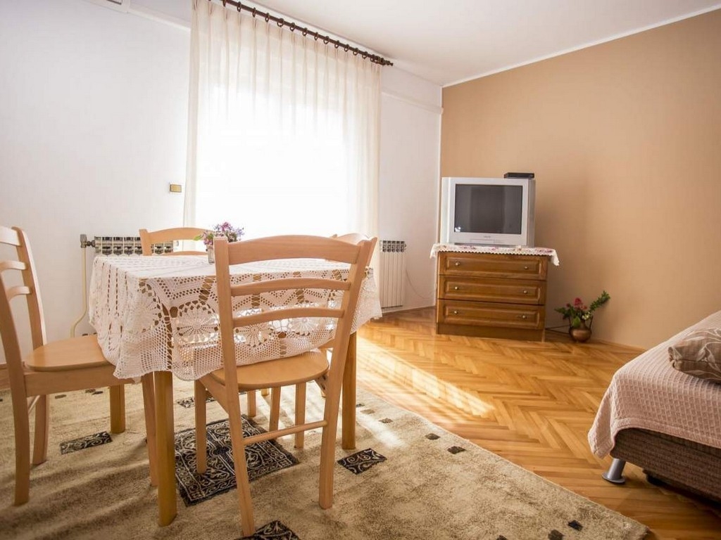 One bedroom apartment with terrace Rovinj (A-22527-a) One bedroom apartment with terrace Rovinj (A-22527-a)