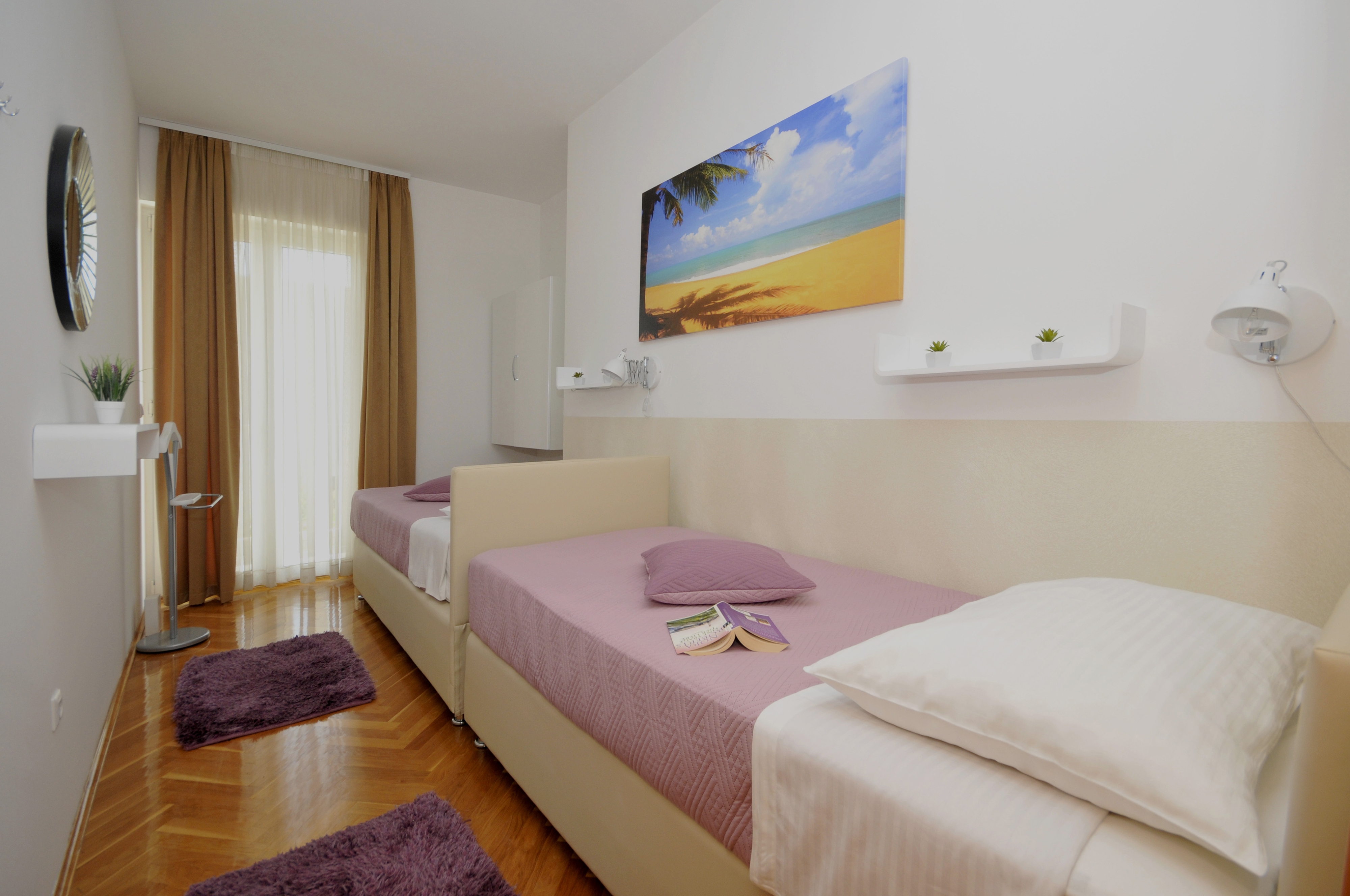 Two bedroom apartment with balcony Trogir  A-a