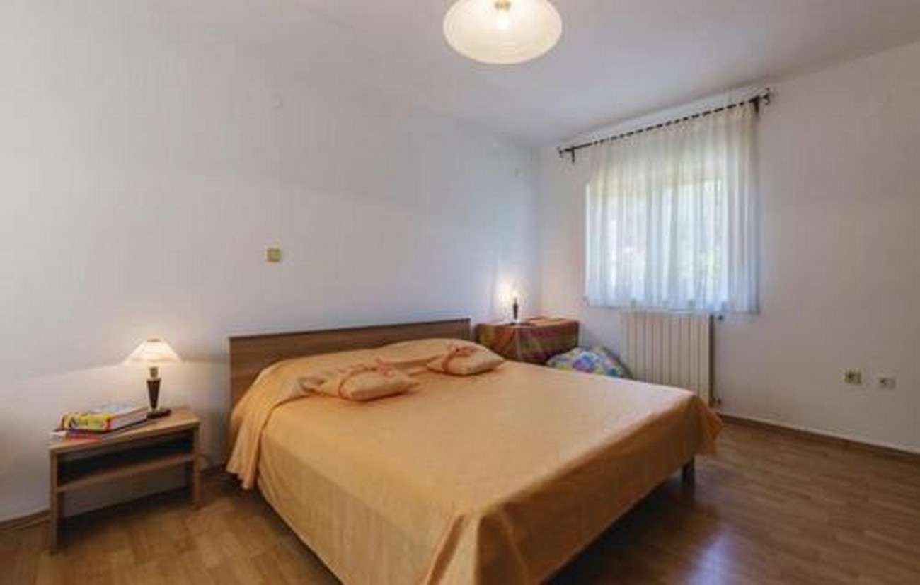 One bedroom apartment with terrace Vodnjan, Fažana  A-a