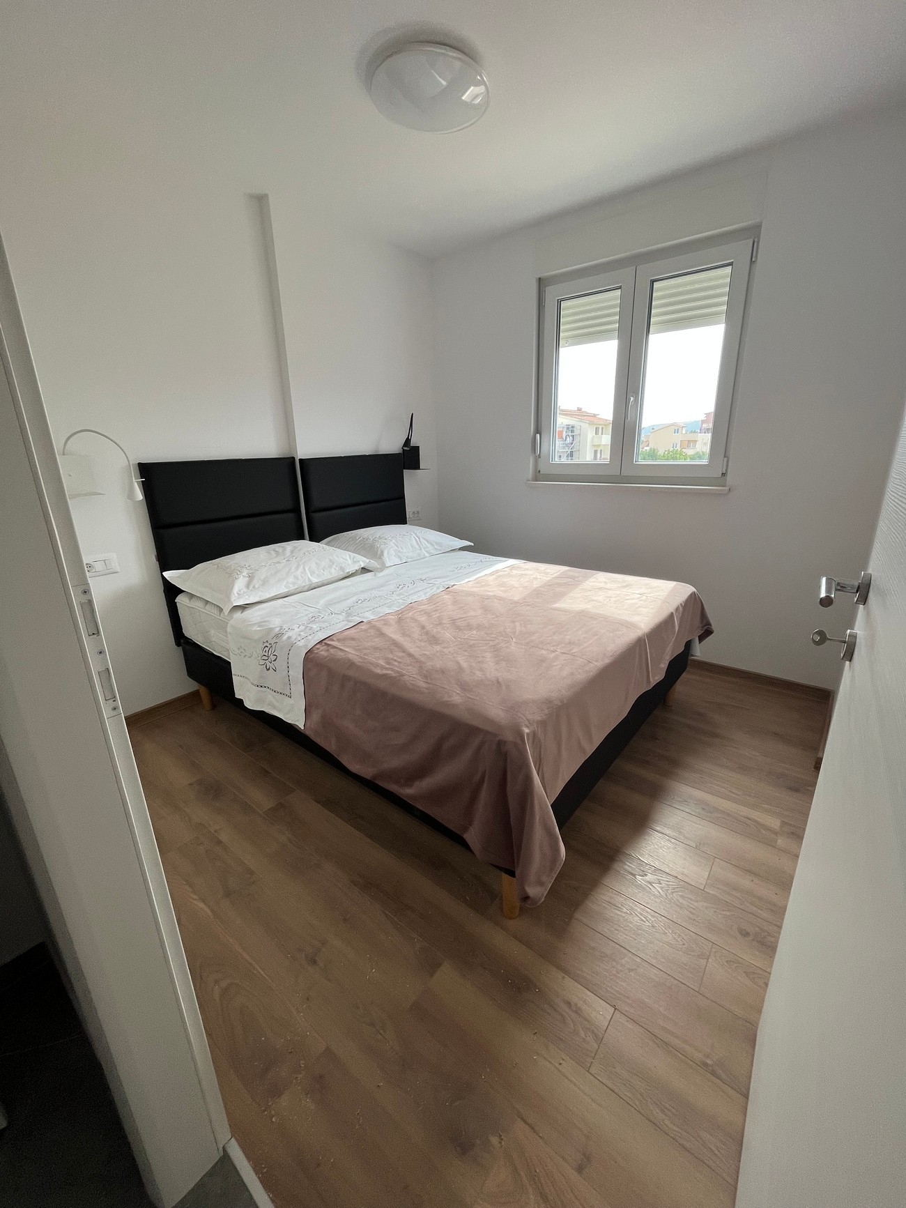 Three bedroom apartment with balcony Kaštel Štafilić, Kaštela  A-a