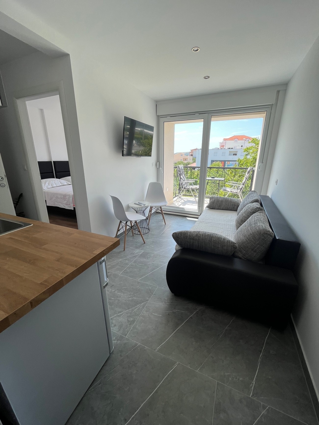 One bedroom apartment with balcony Kaštel Štafilić, Kaštela (A-22533-b)