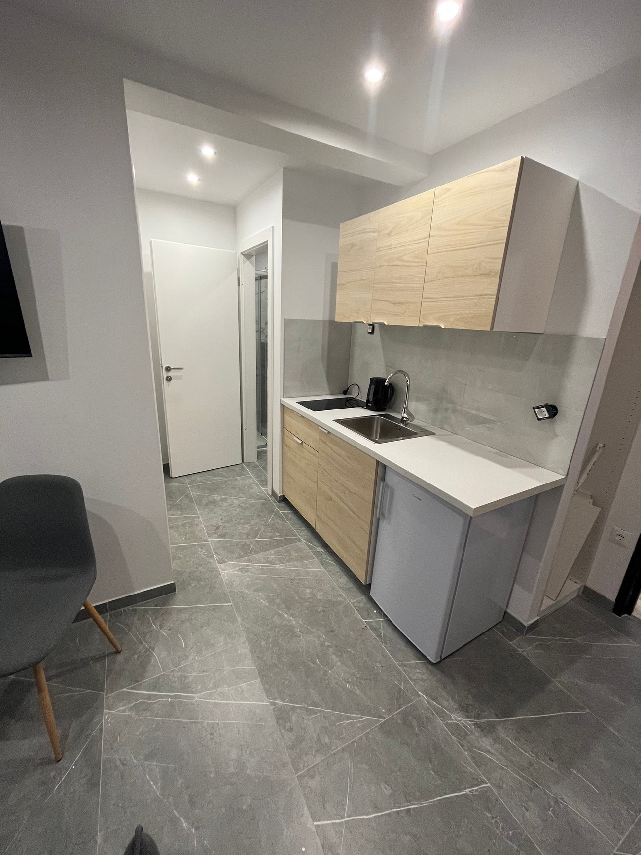 One bedroom apartment with balcony Kaštel Štafilić, Kaštela  A-c