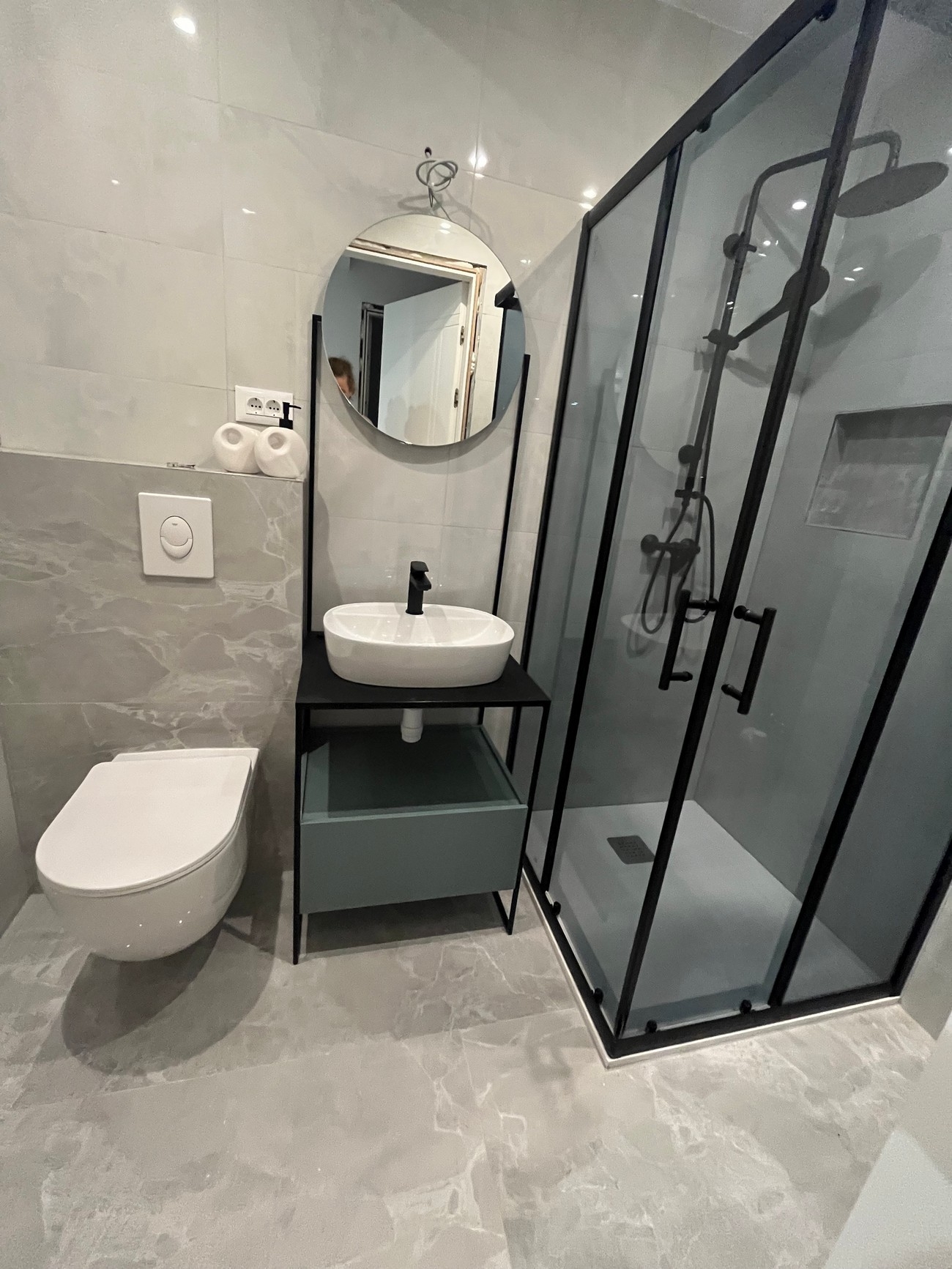 Three bedroom apartment with balcony Kaštel Štafilić, Kaštela  A-d