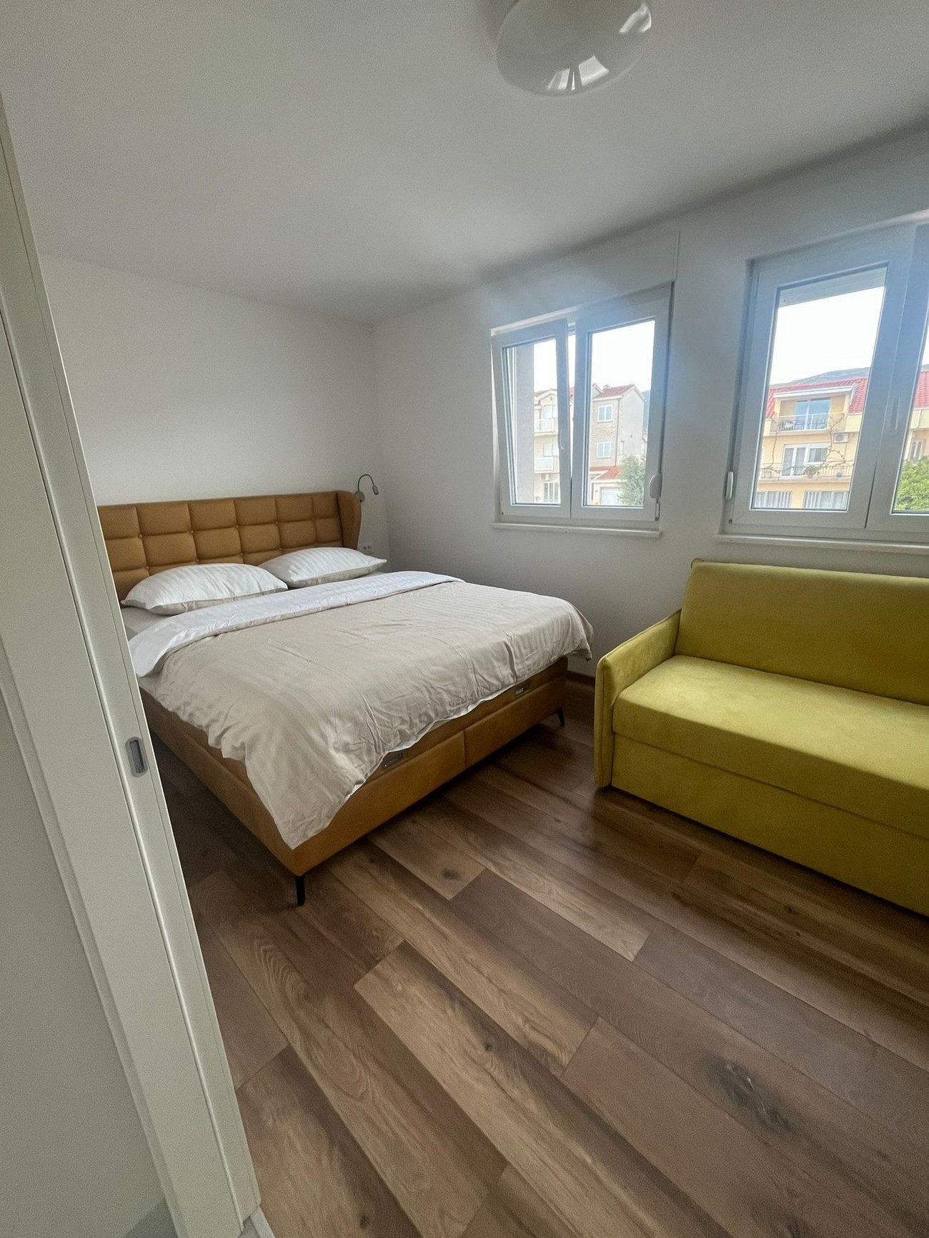 Three bedroom apartment with balcony Kaštel Štafilić, Kaštela  A-d