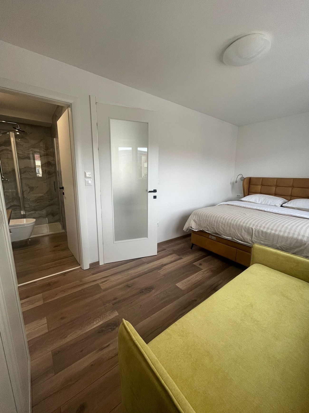 Three bedroom apartment with balcony Kaštel Štafilić, Kaštela  A-d