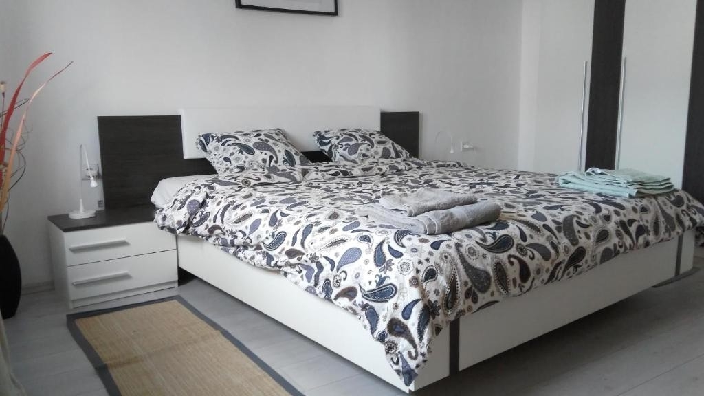 Two bedroom apartment with air-conditioning Vis (A-22544-a) Two bedroom apartment with air-conditioning Vis (A-22544-a)