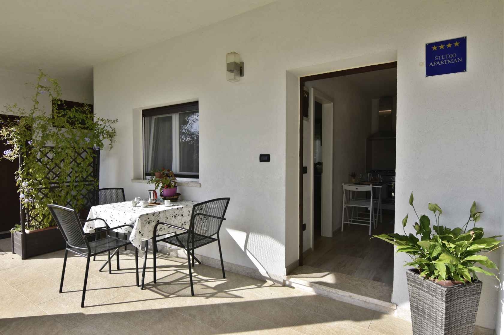 Studio flat with terrace Sosi, Umag  AS-a