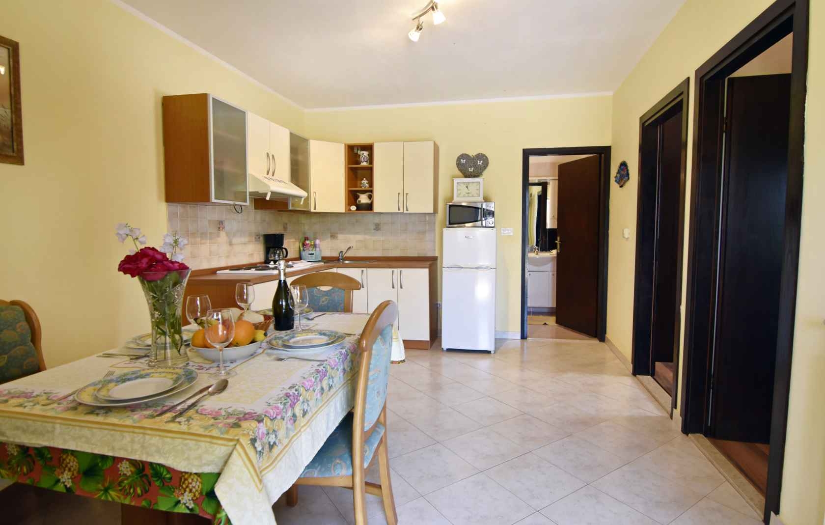 Two bedroom apartment with terrace Đuba, Umag (A-22548-a) Two bedroom apartment with terrace Đuba, Umag (A-22548-a)