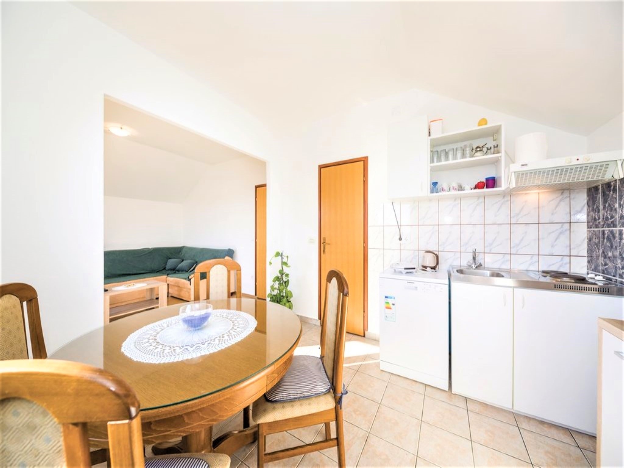 Two bedroom apartment with terrace Plano, Trogir  A-a