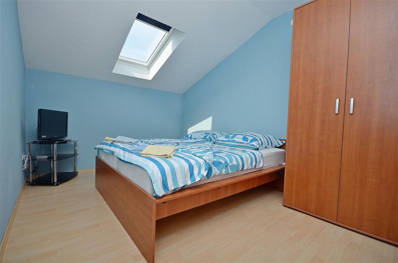 Three bedroom apartment with air-conditioning Vodice  A-b