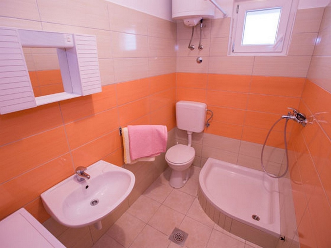 Top Rab Lopar Top Rab Lopar