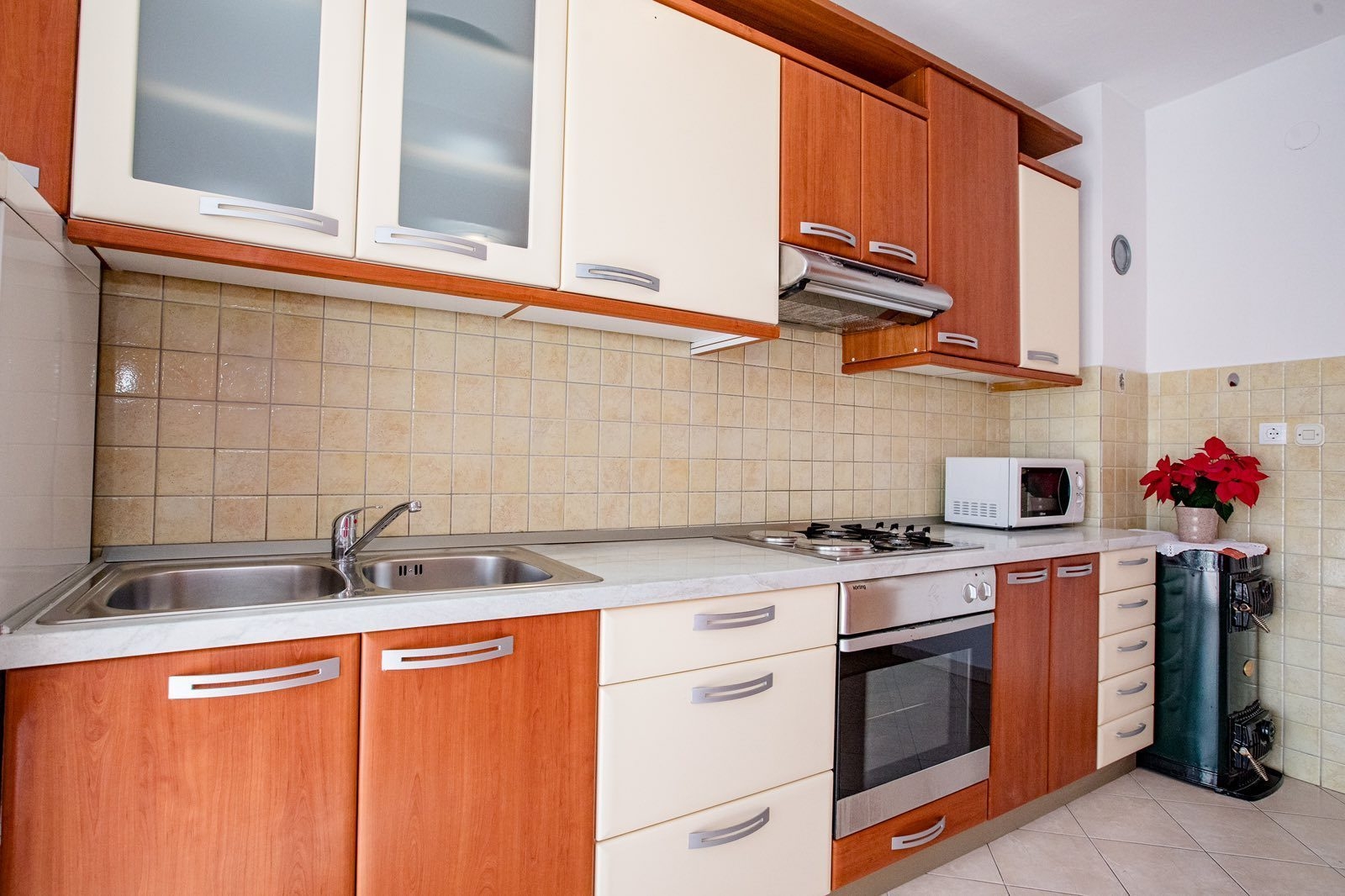 Top Rab Lopar Top Rab Lopar