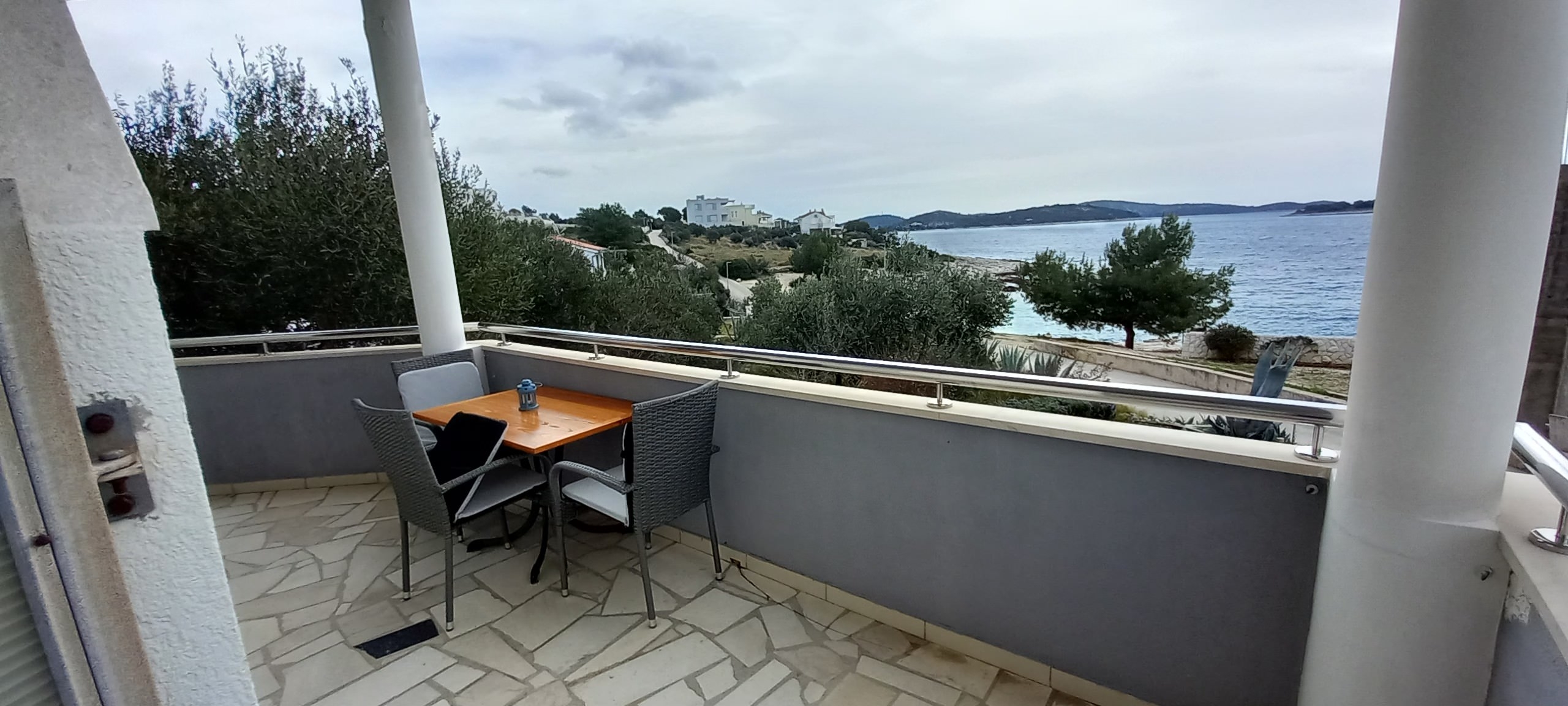 Two bedroom apartment near beach Zečevo Rtić, Rogoznica  A-a