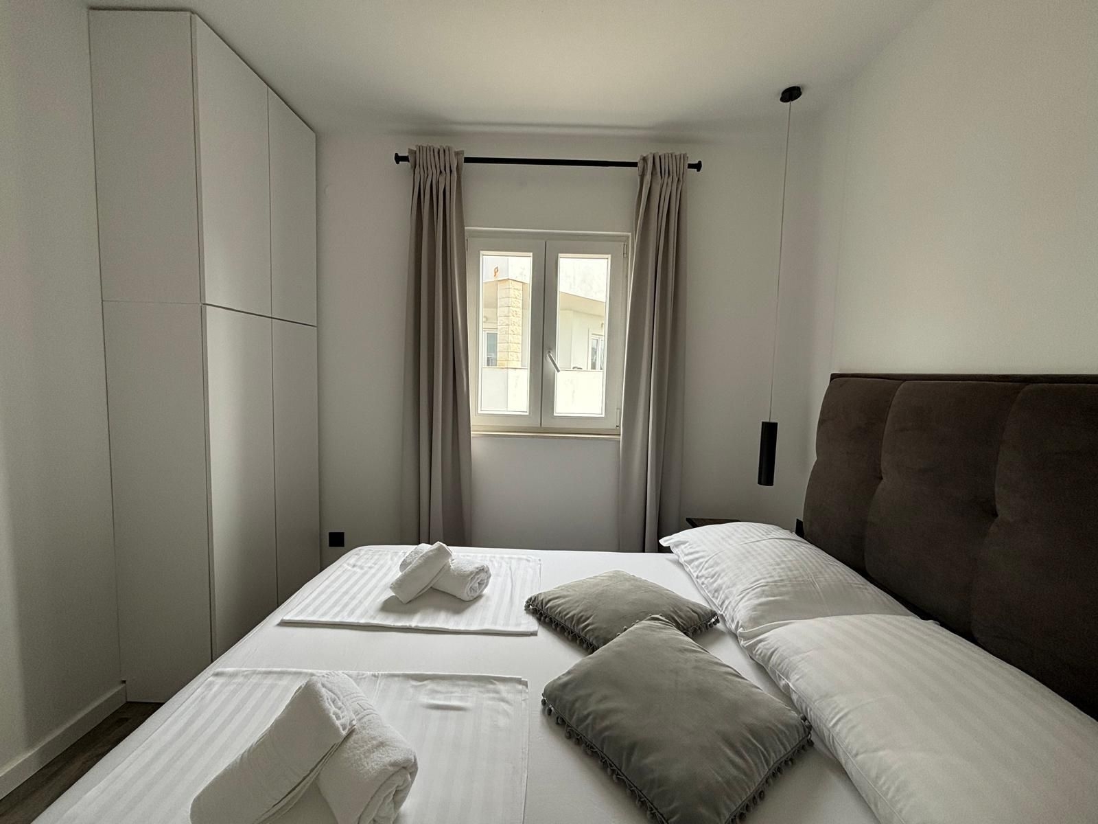 Three bedroom apartment near beach Zečevo Rtić, Rogoznica  A-b