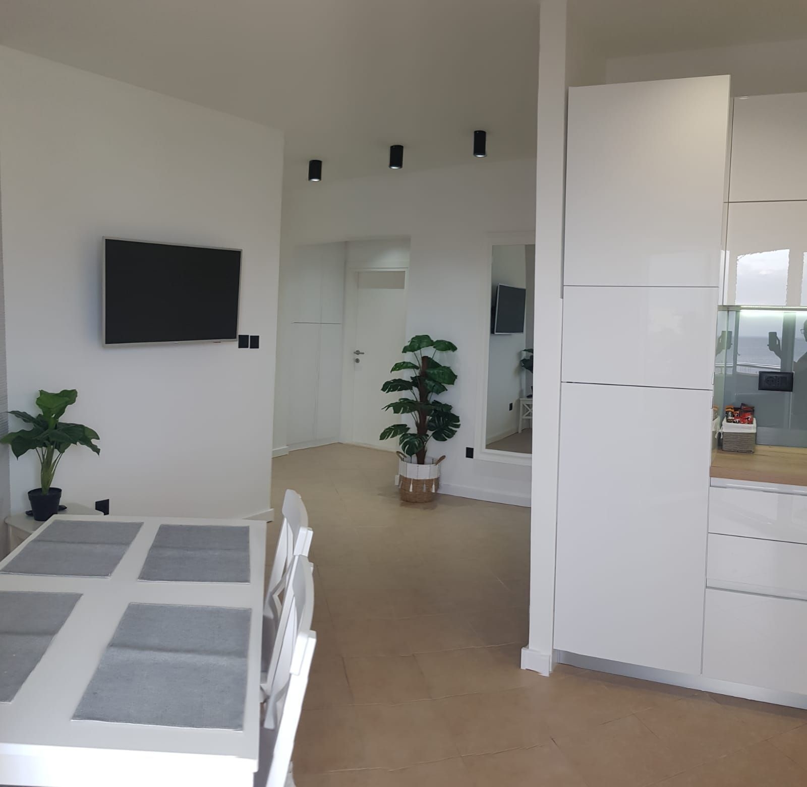 Three bedroom apartment near beach Zečevo Rtić, Rogoznica  A-b