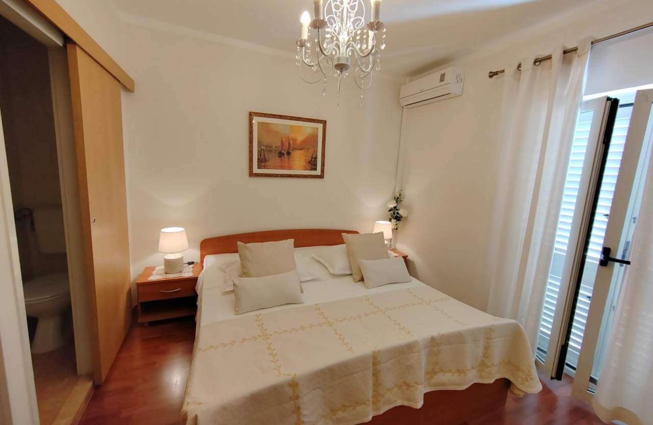 Top Rab Barbat Top Rab Barbat